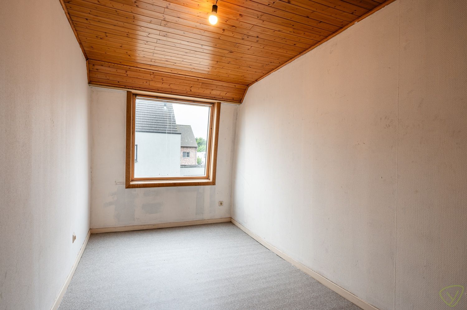 Te renoveren starterswoning met een verrassende tuin op een boogscheut van het centrum foto 16