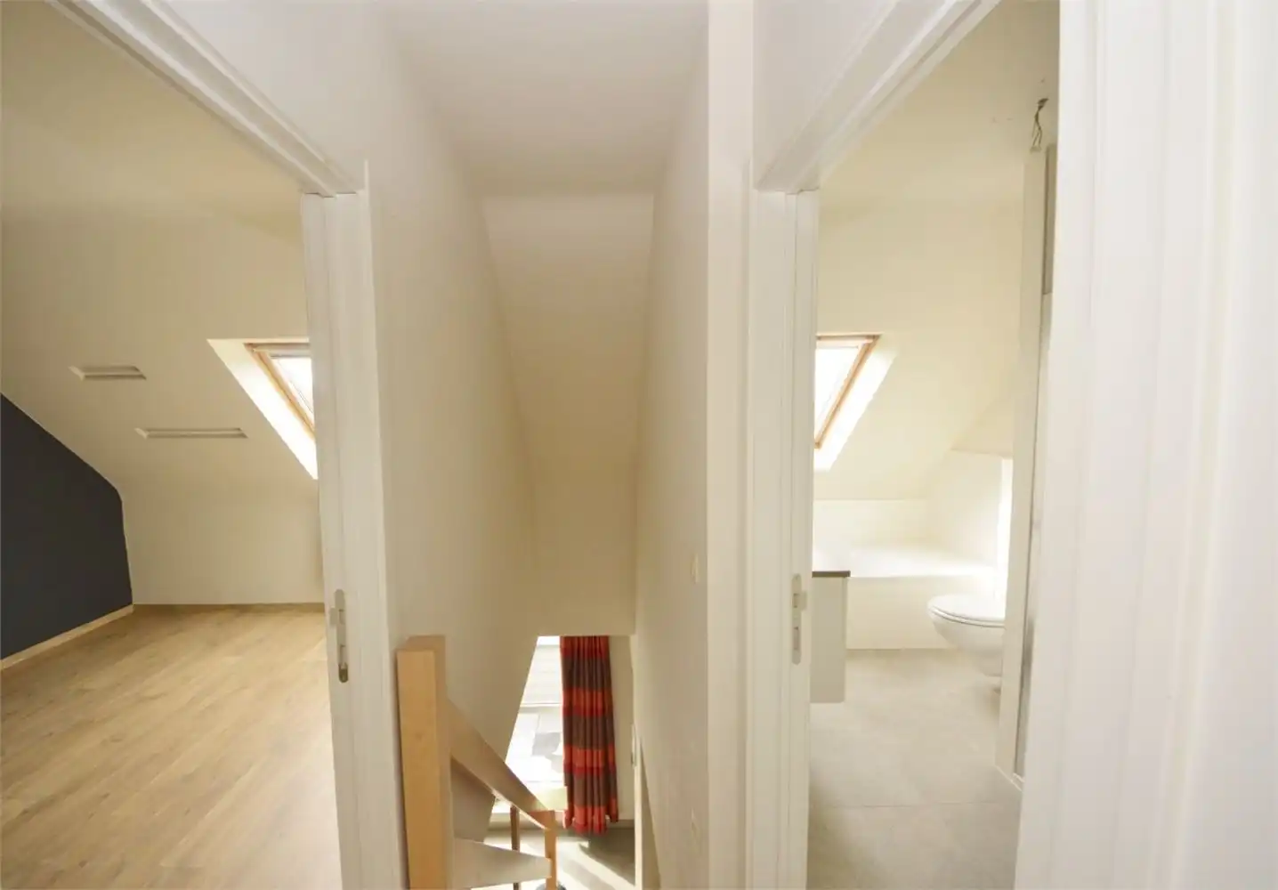 RUIM DUPLEX APP.135 m² MET TERRAS + VERPLICHT AAN TE KOPEN ONDERGRONDSE GARAGEBOX foto 16