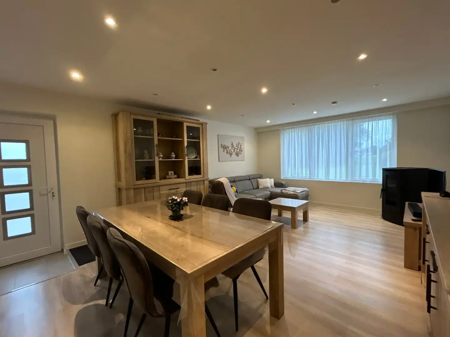 Hoofdfoto van de publicatie: Gerenoveerde halfopen woning in rustige, landelijke omgeving!