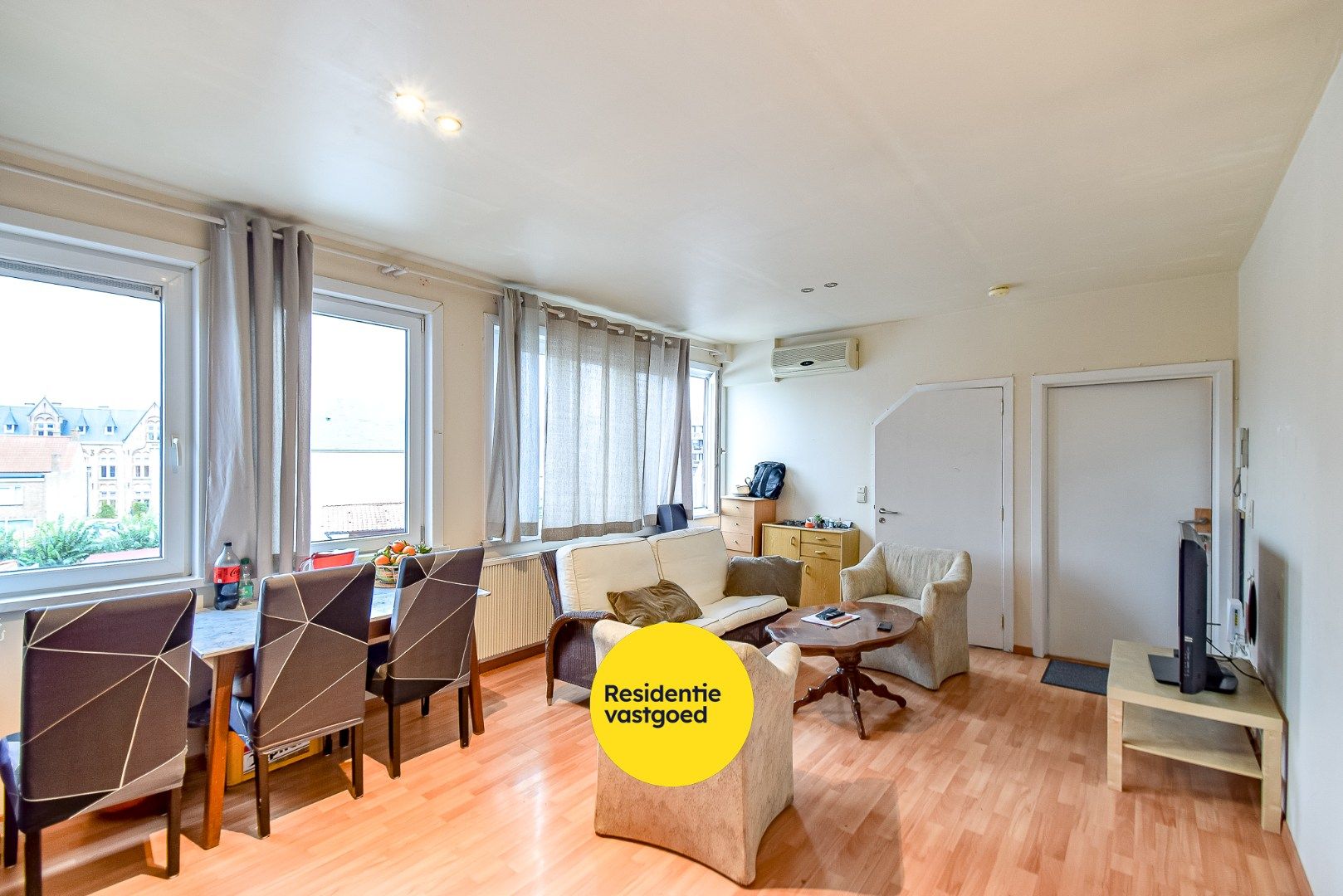 Opbrengsteigendom met 7 entiteiten in centrum Gistel foto 3