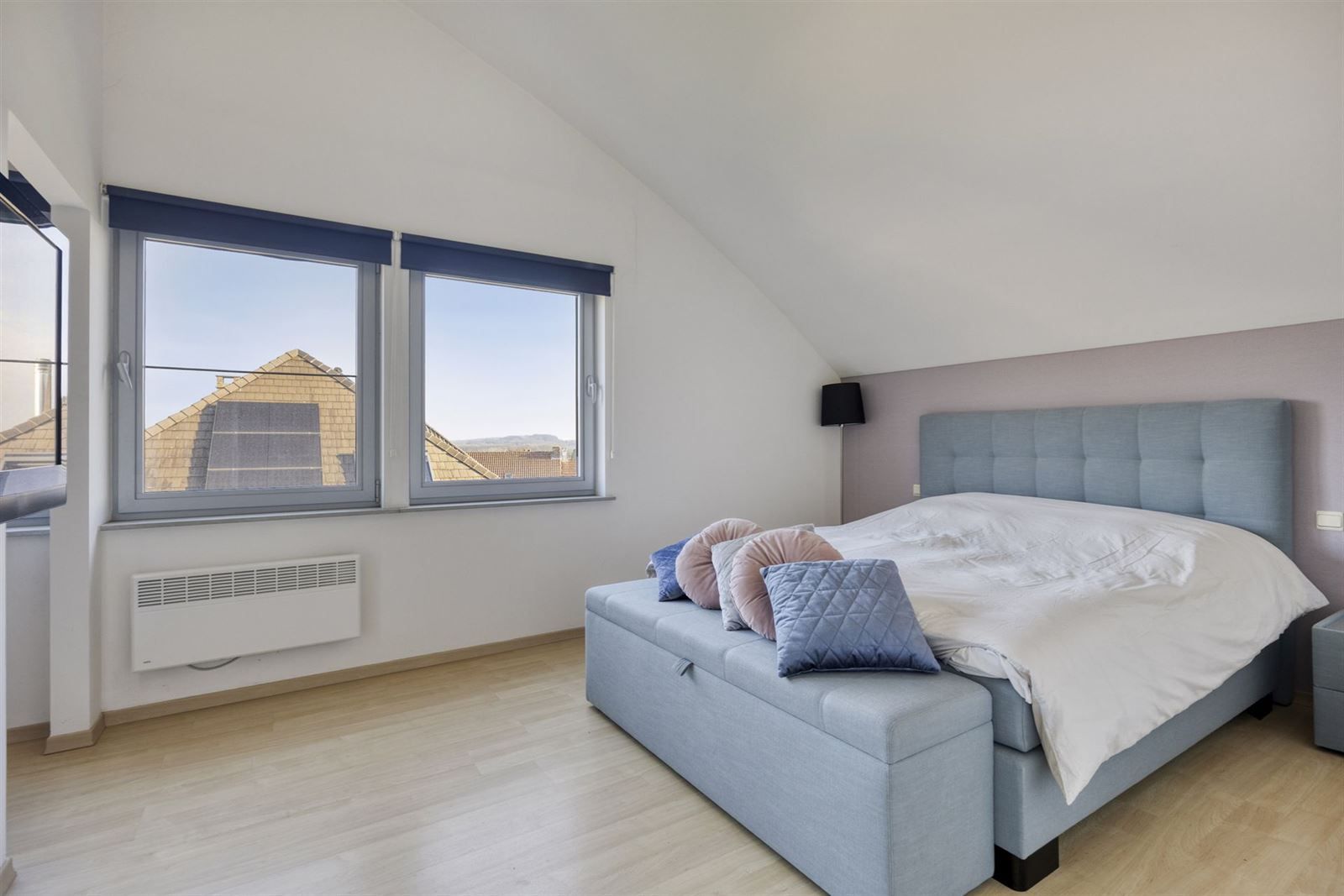 Ruime woning te koop met 5 slaapkamers foto 14