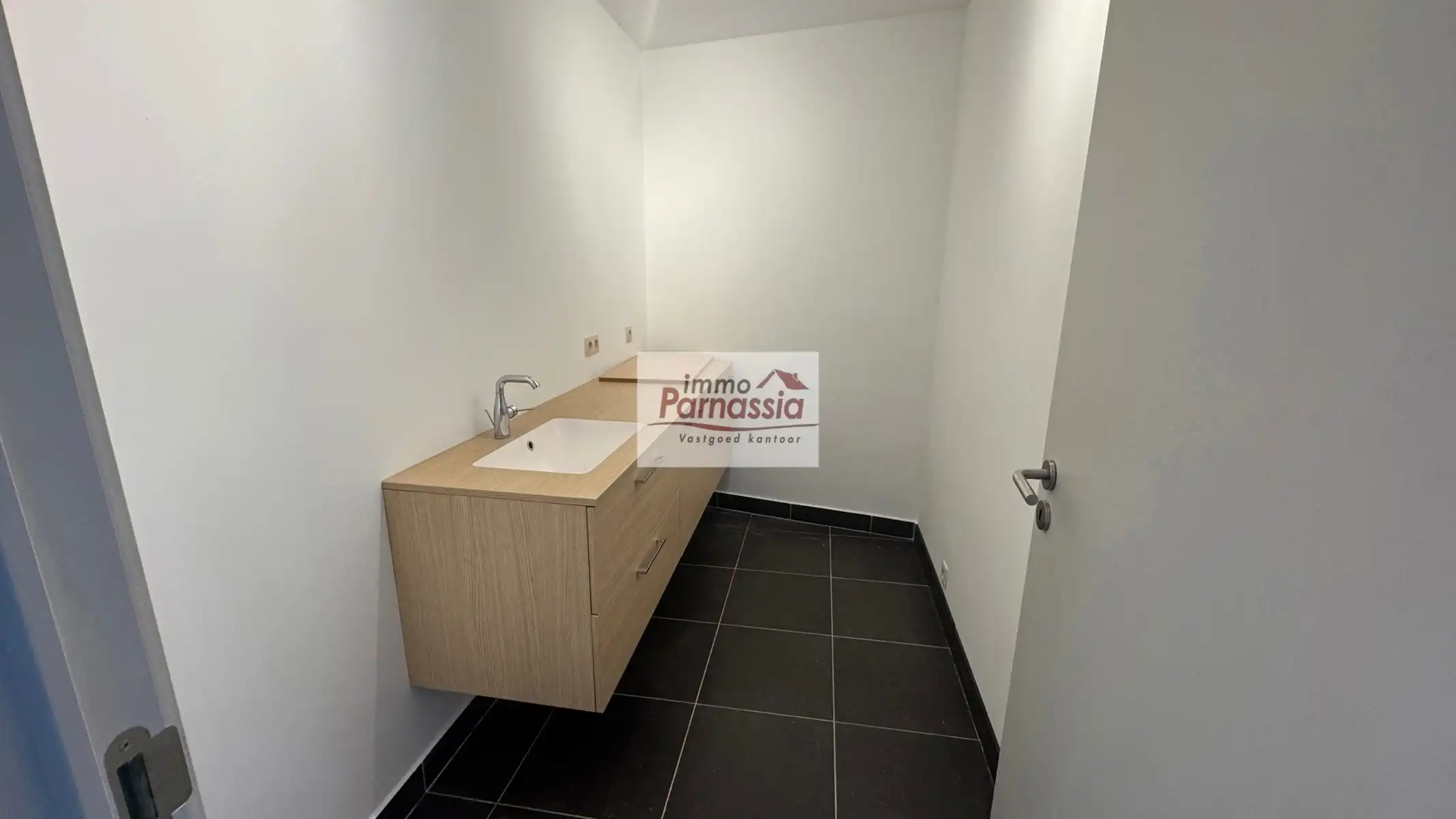 Commercieel te huur foto 18