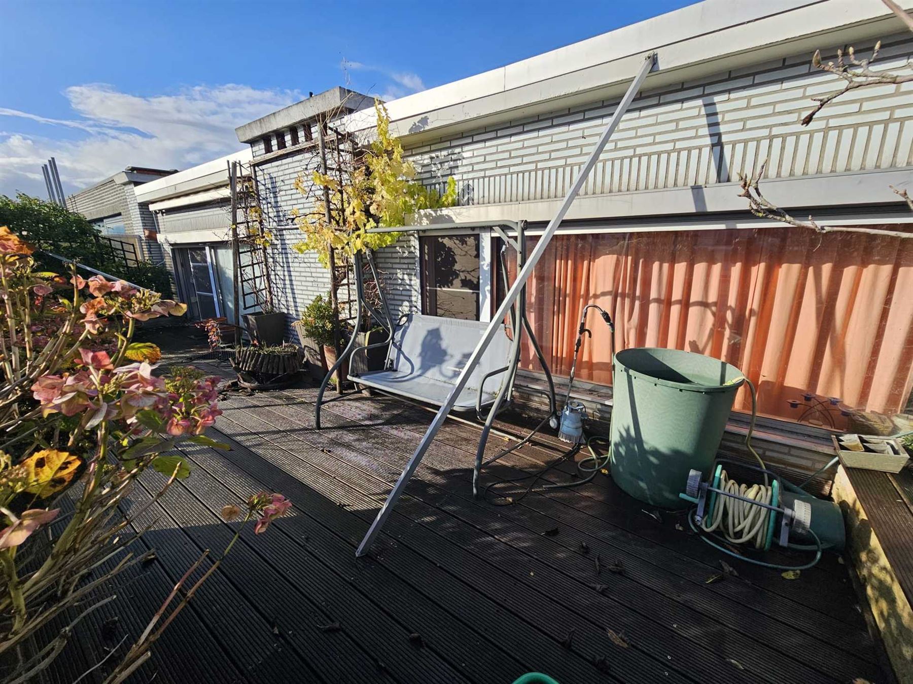 Appartement met ruime terrassen! foto 14