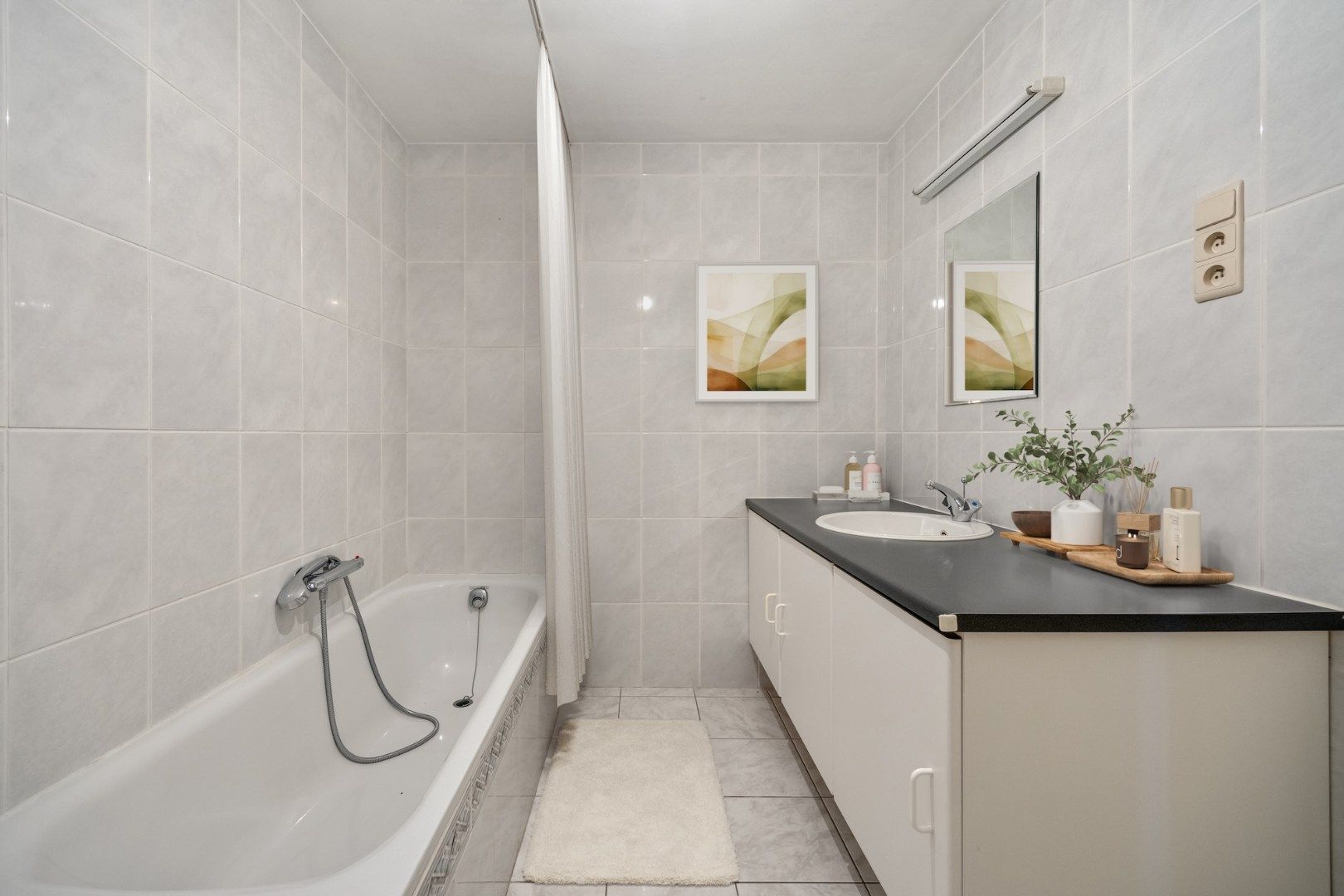 Praktisch GELIJKVLOERS appartement te Lummen INCLUSIEF GARAGE foto 8