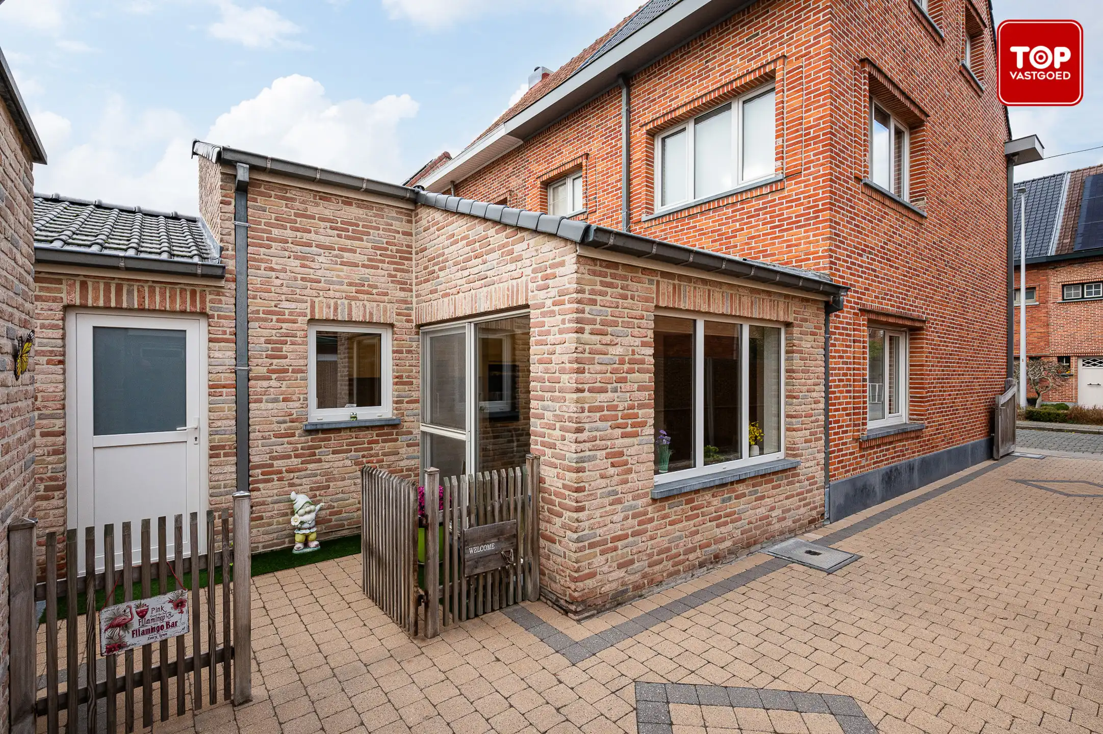 Instapklare woning met 4 slaapkamers en prachtige tuin foto 27