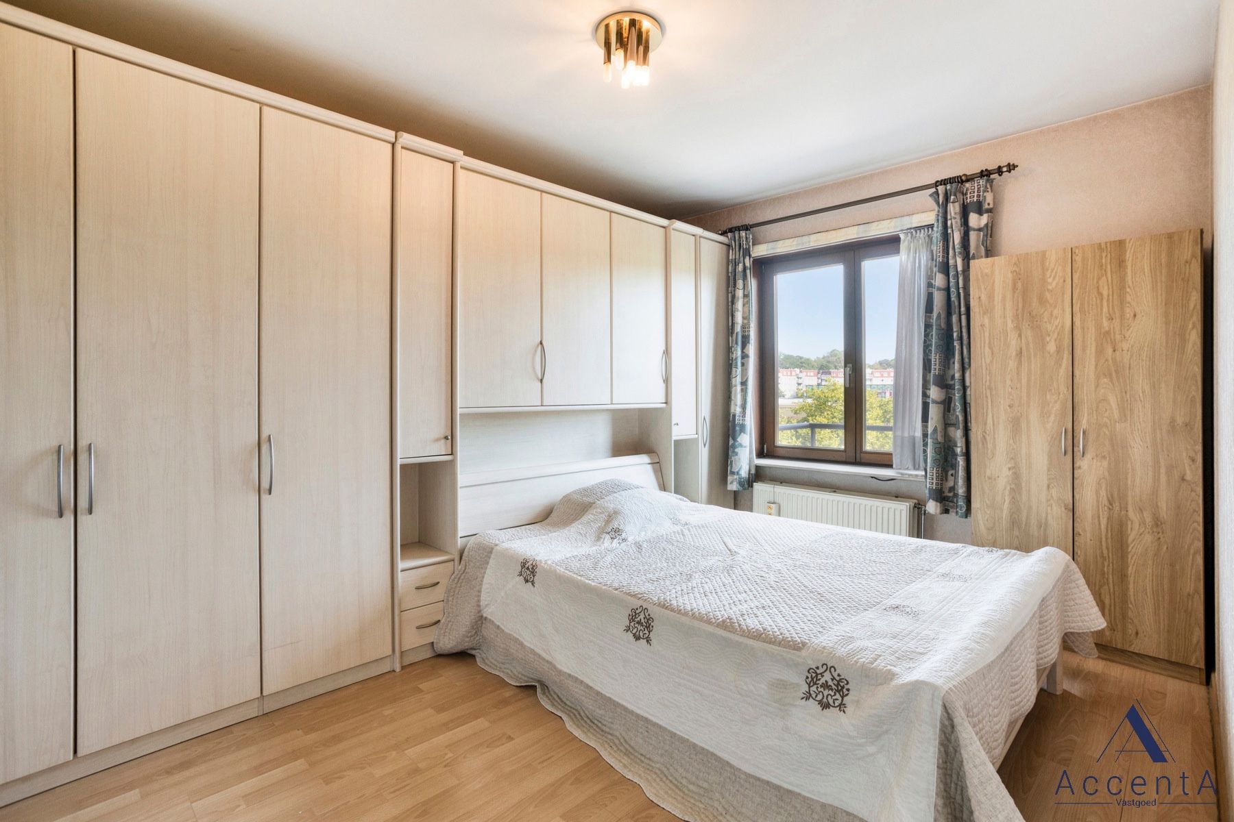 Instapklaar 1-slaapkamerappartement met terras  foto 12