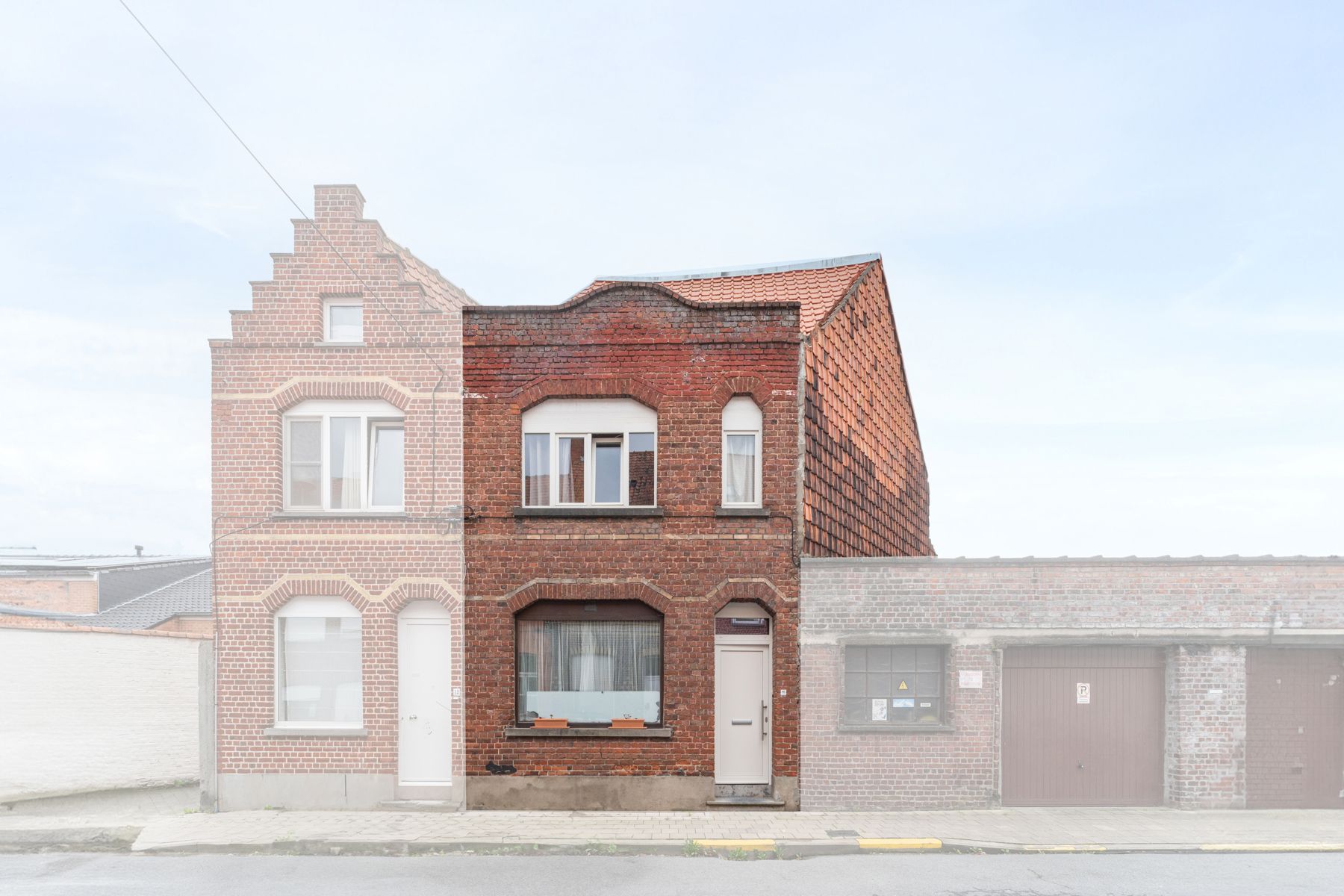 Hoofdfoto van de publicatie: Te renoveren woning met 2 slaapkamers en tuin
