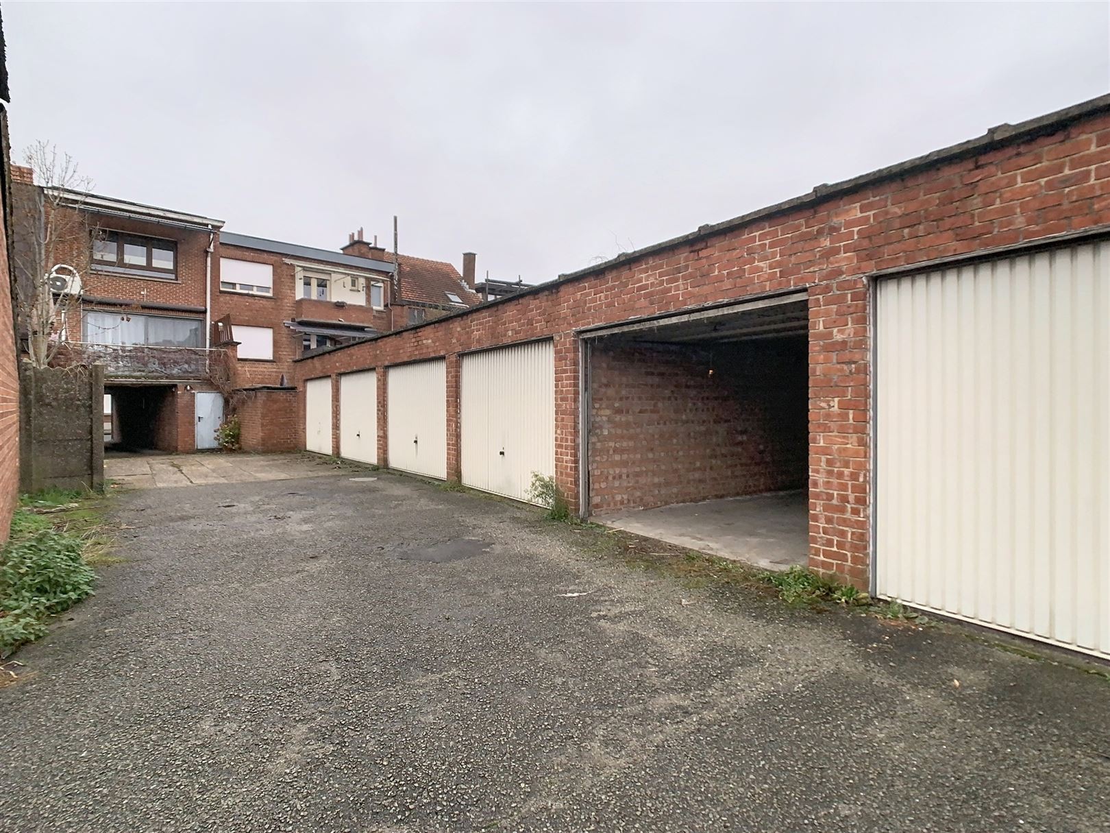 Parking / Garagebox foto {{pictureIndex}}