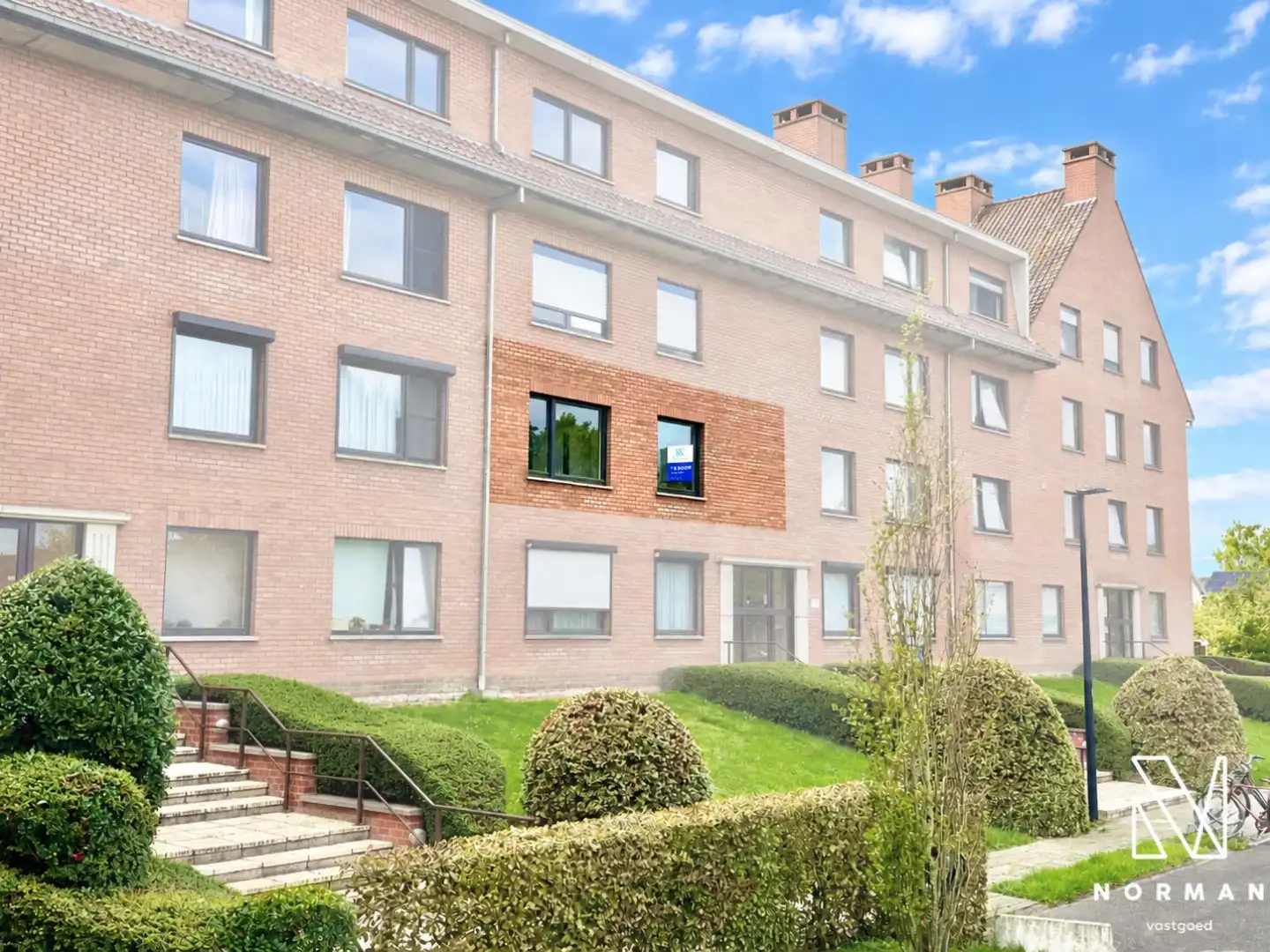 Instapklaar, energiezuinig 2-slaapkamer appartement inclusief ondergrondse autostaanplaats en terras te koop in Kuurne! foto 21