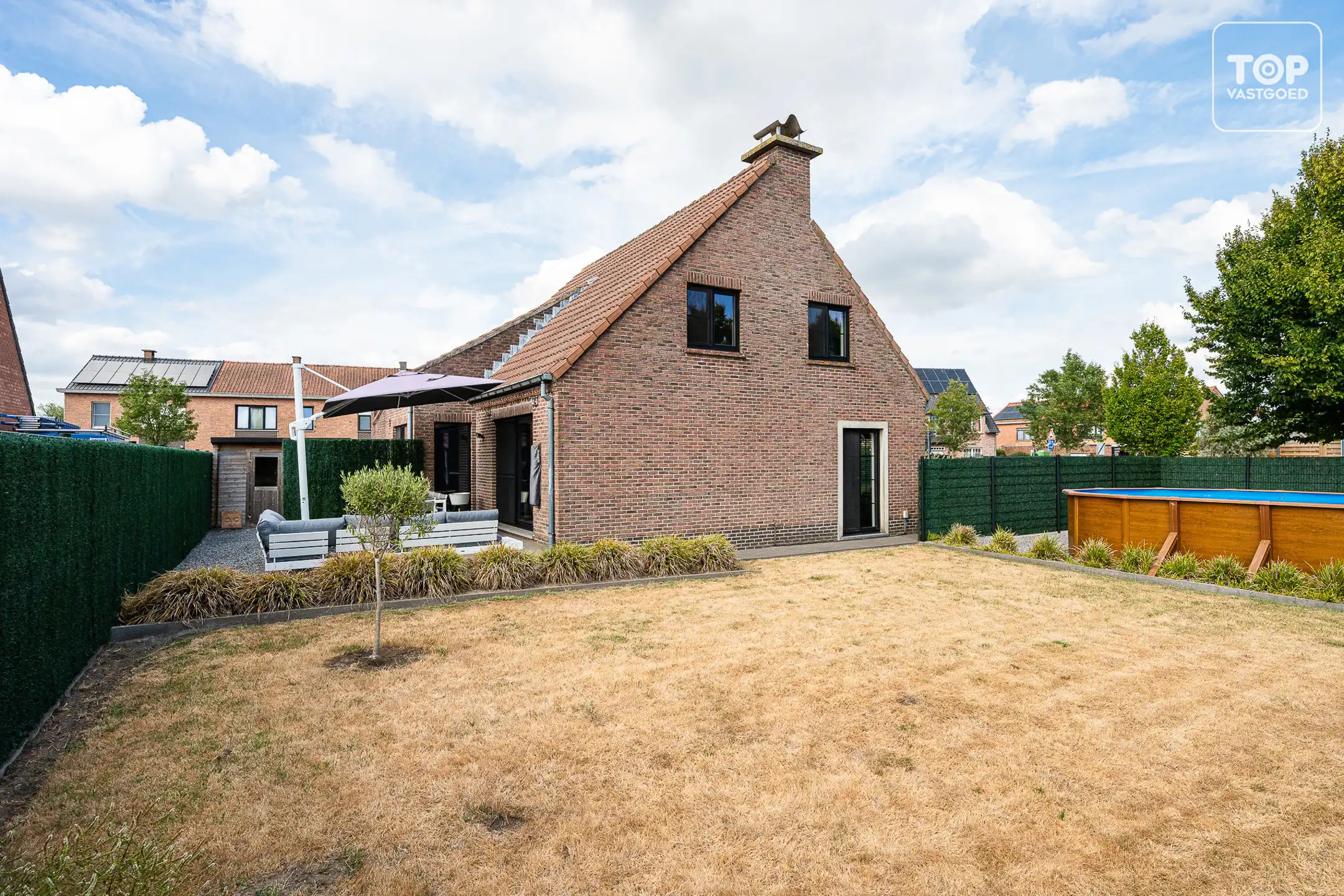 Alleenstaande woning met 4 slaapkamers en zwembad foto 25
