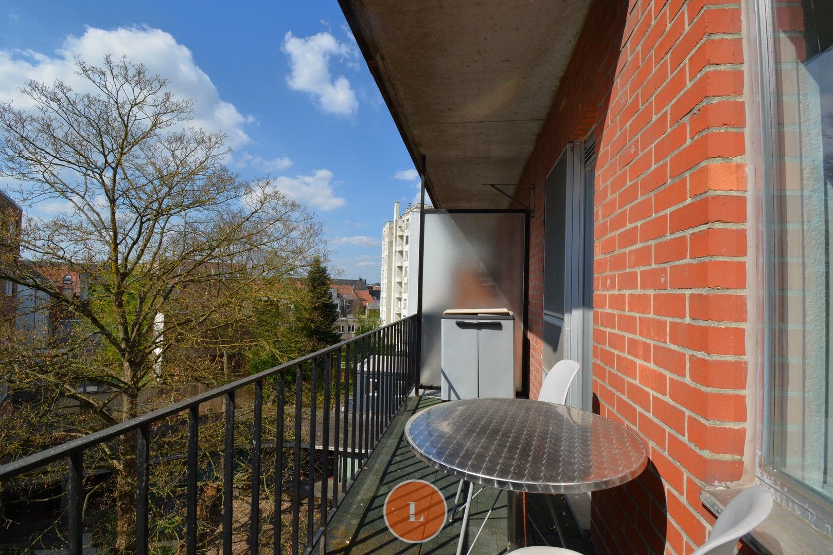 Centraal gelegen instapklaar appartement foto {{pictureIndex}}
