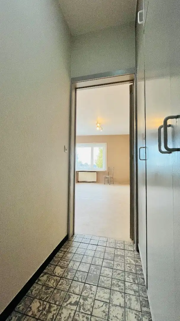 Vrije studio met open zicht op het station foto 6