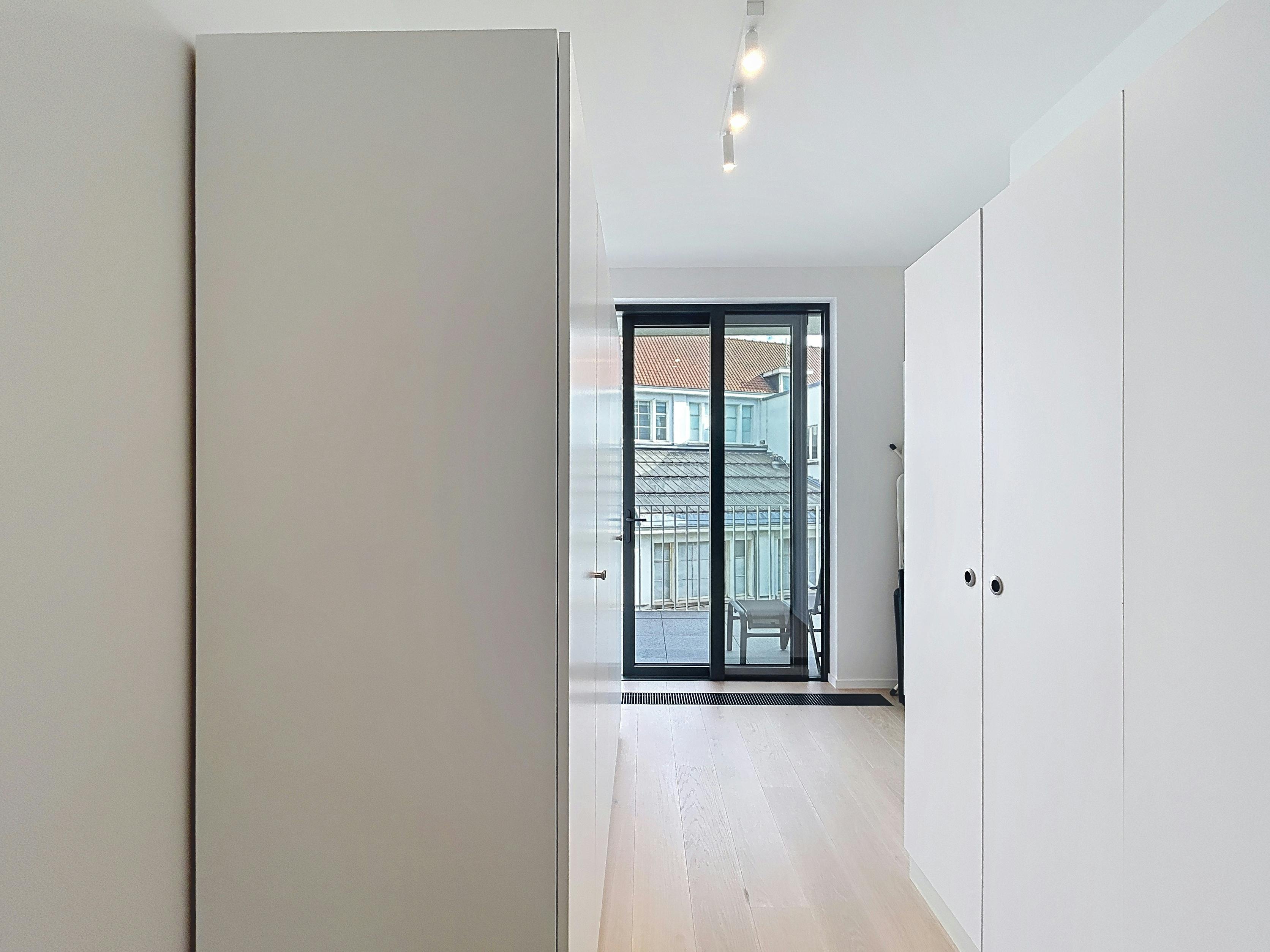 Nieuwbouwappartement te huur in hartje Kortrijk foto 9