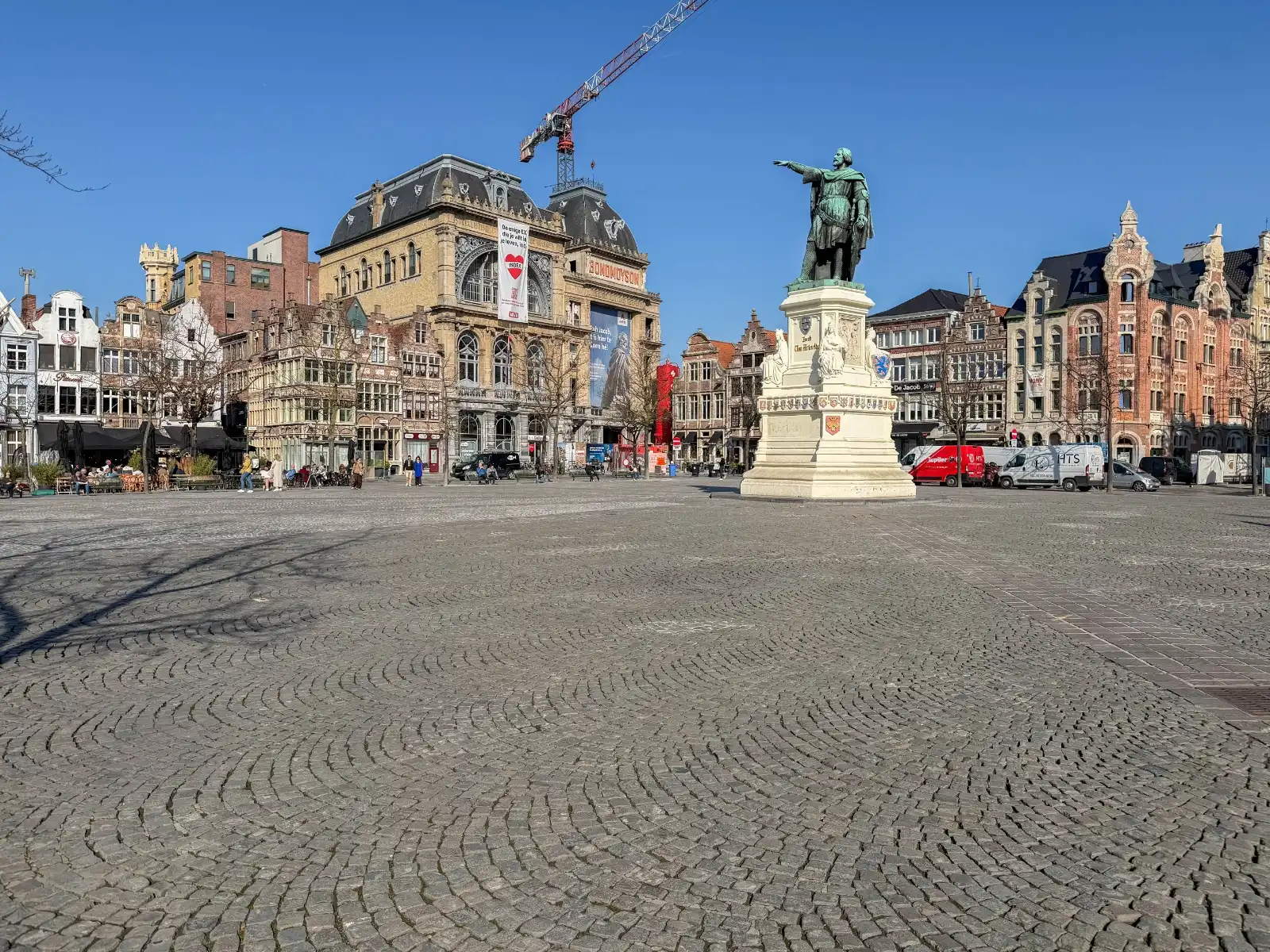Charmante handelszaak (128 m²) op topligging palend aan de Vrijdagmarkt foto 24