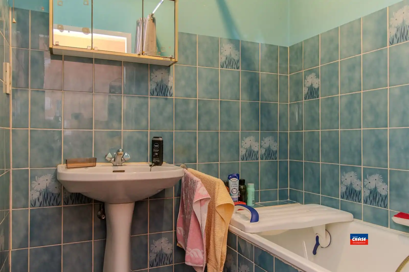 Op te frissen appartement met 1 slaapkamer en terras foto 9