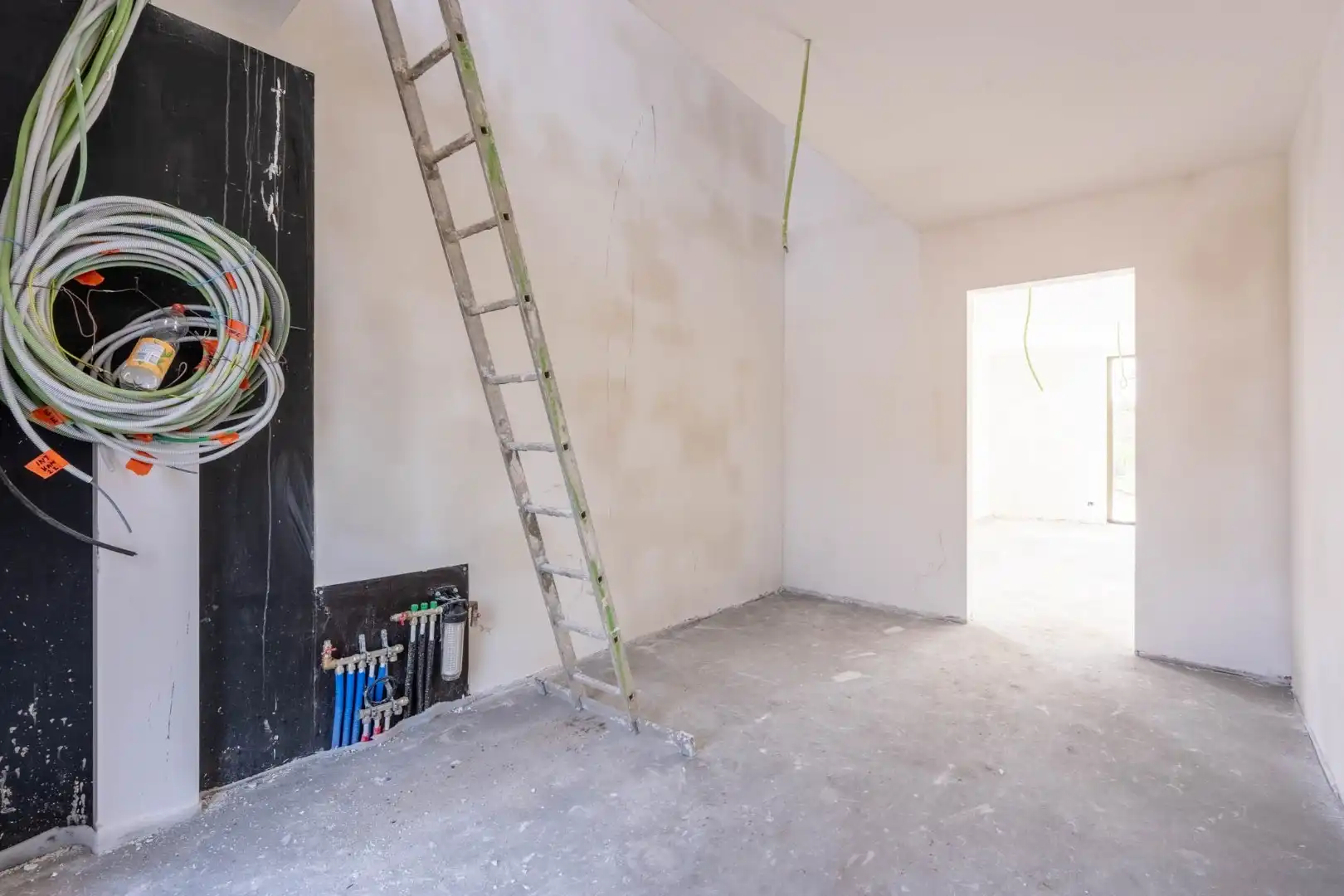 Vrijstaande, rustig gelegen CASCO + afgewerkte woning in een moderne bouwstijl op een fraai perceel op een rustige locatie!  foto 15