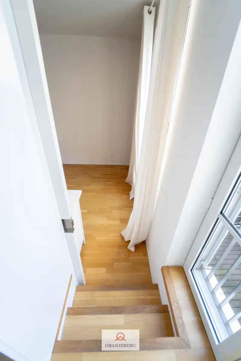 Lichtrijk appartement vlakbij Kouter foto 18