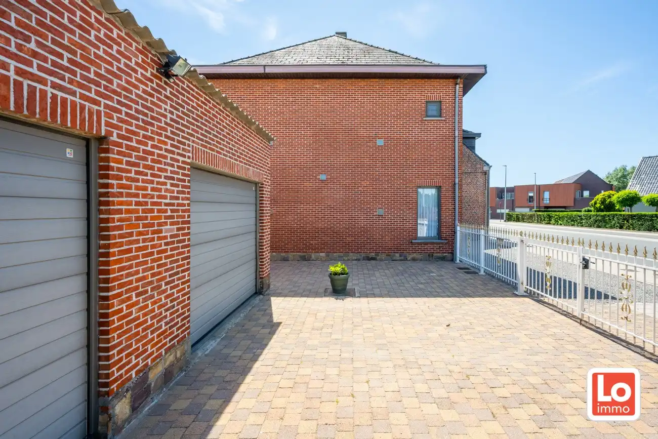 Verder te renoveren halfopen woning en afzonderlijke dubbele garage en stadstuin op een gemakkelijk bereikbare locatie in Hamme! foto 23
