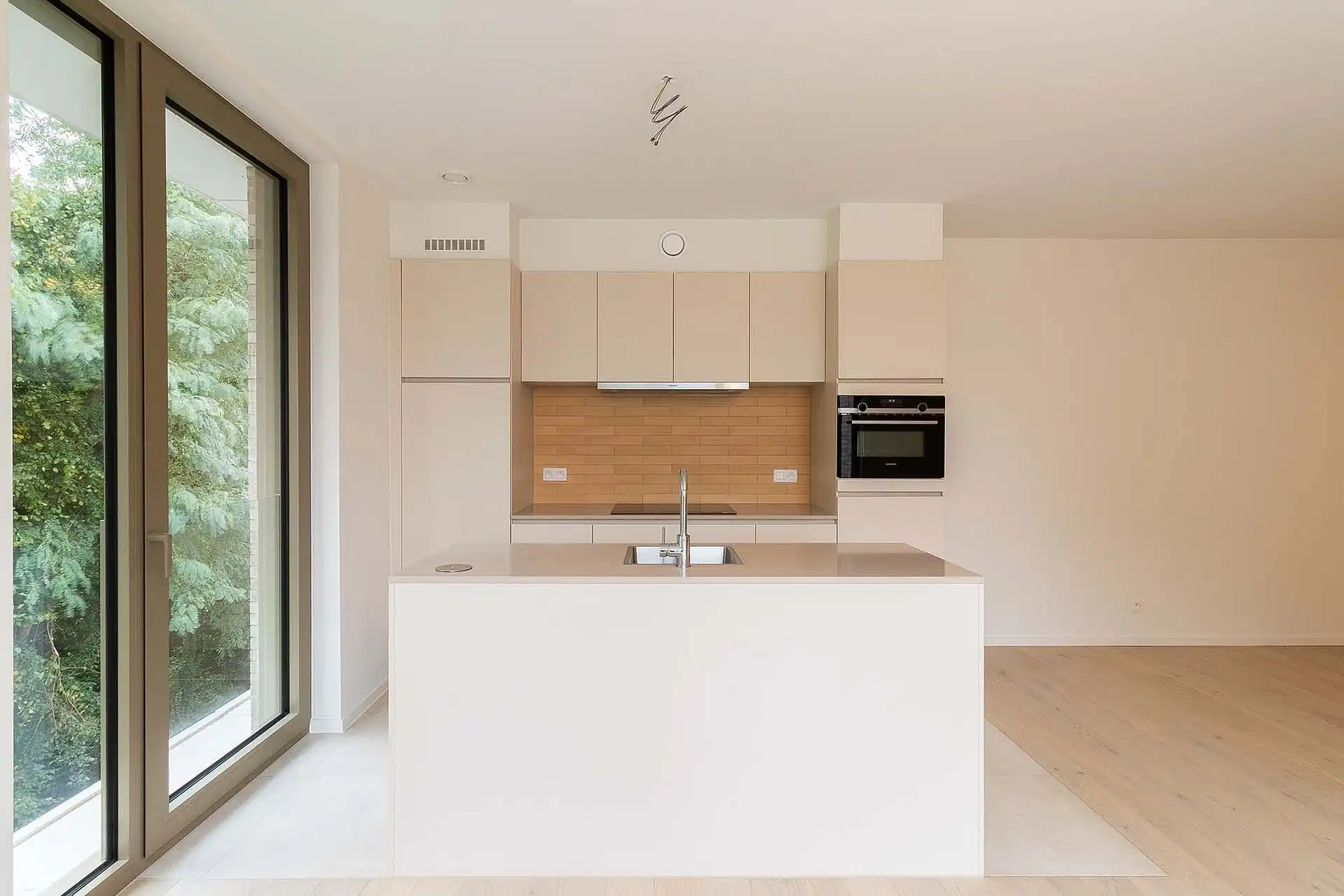 Nieuwbouw appartement met drie slaapkamers op toplocatie! foto 6