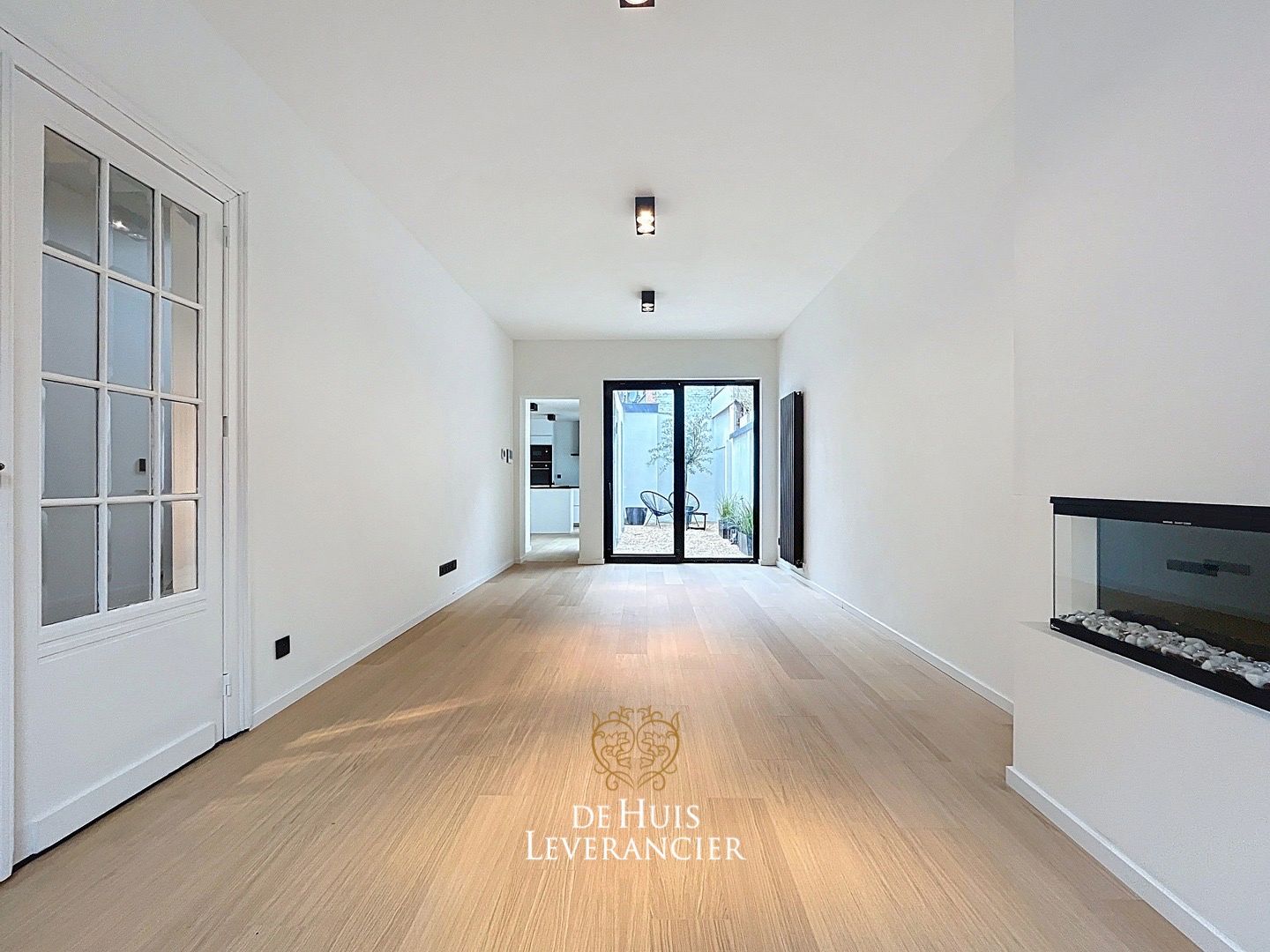 Gerenoveerde rijwoning met charme elementen  foto 24