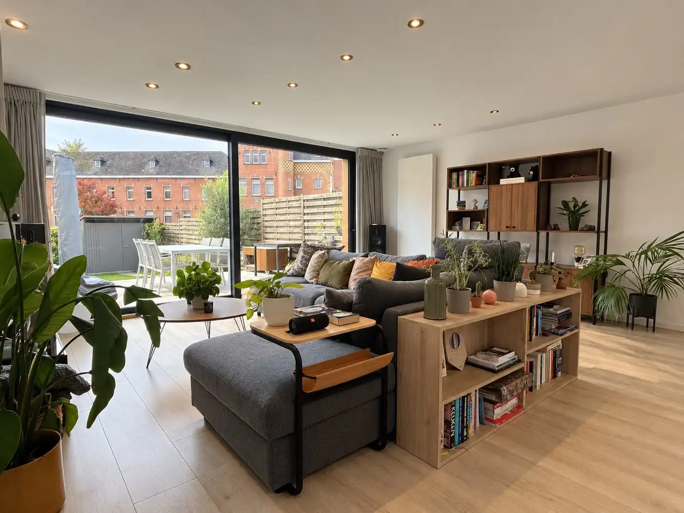 Stijlvolle en volledig gerenoveerde woning met gezellige tuin op toplocatie aan de Leuvense ring! foto 7