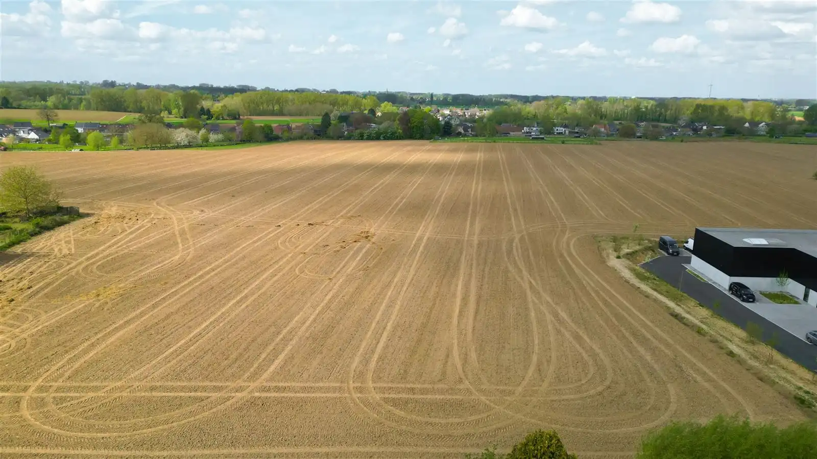 Ruime gezinswoning met grote tuin in Denderhoutem! foto 18