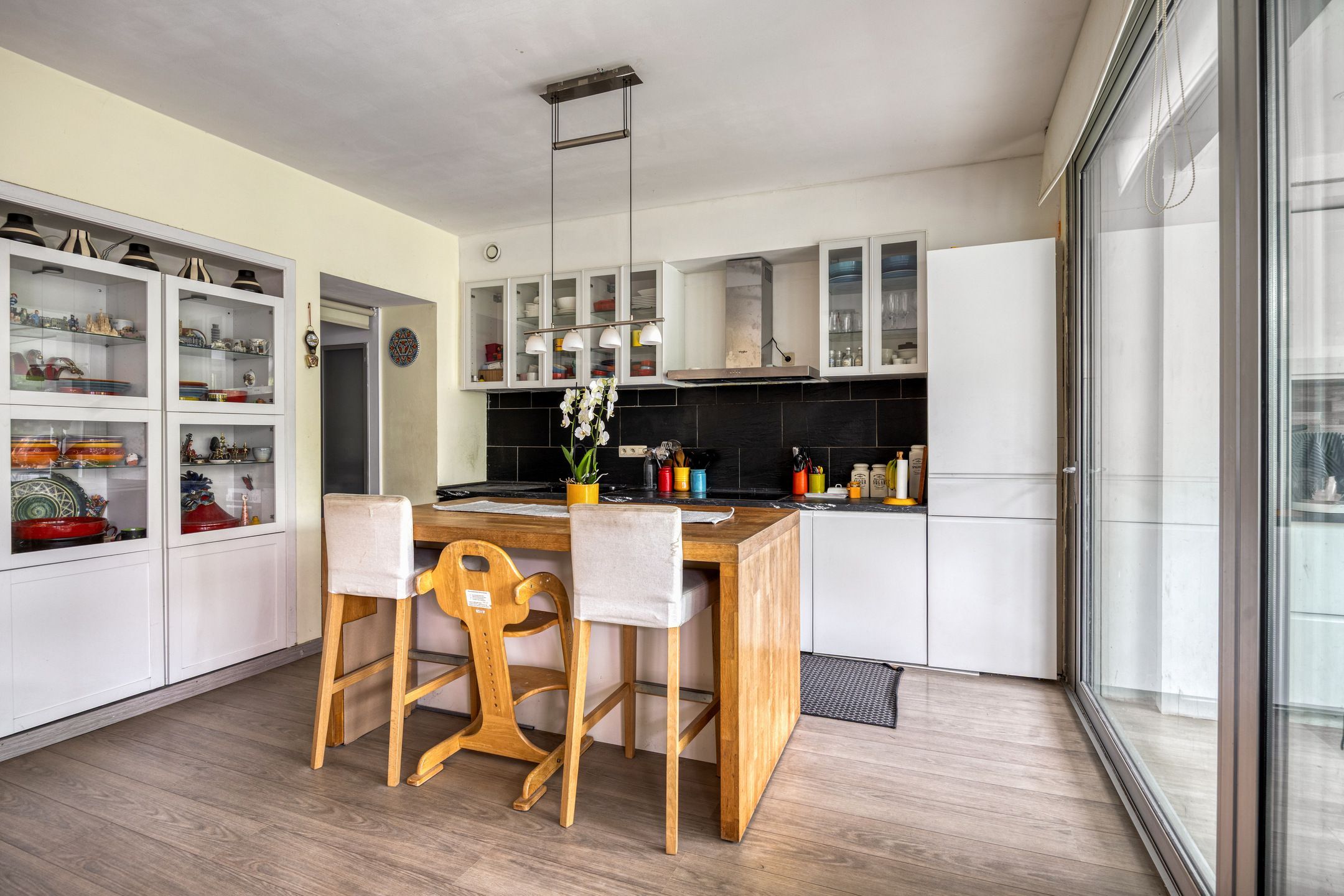 Charmant en lichtovergoten wonen te Bierbeek: 3 slpks, 2 stnplts foto 9