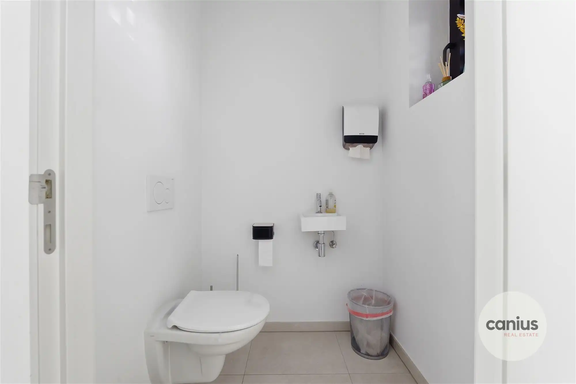 WONING MET LIFT NABIJ HET CENTRUM foto 5