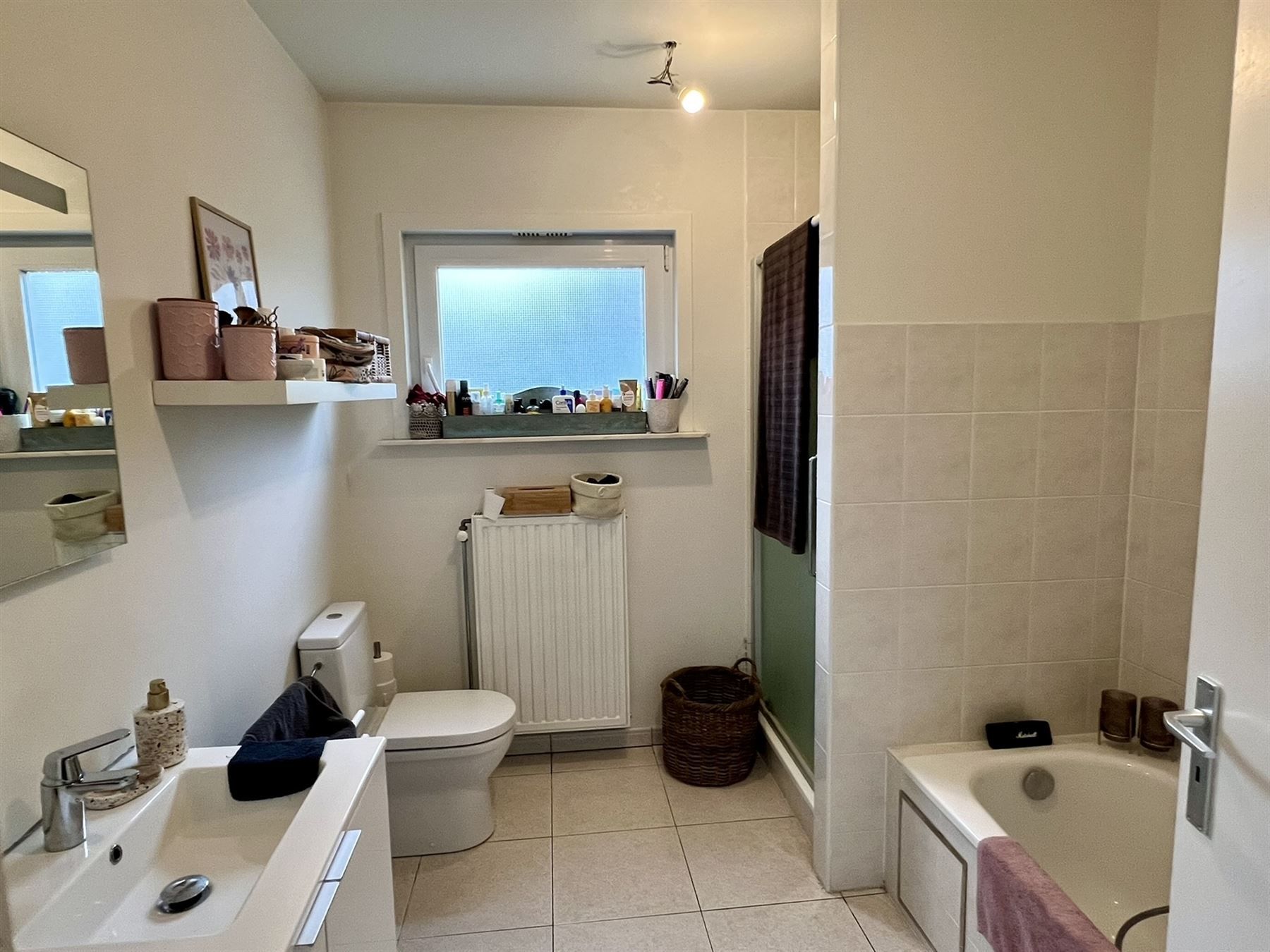 Ruime, comfortabele villa met aangename tuin foto 4