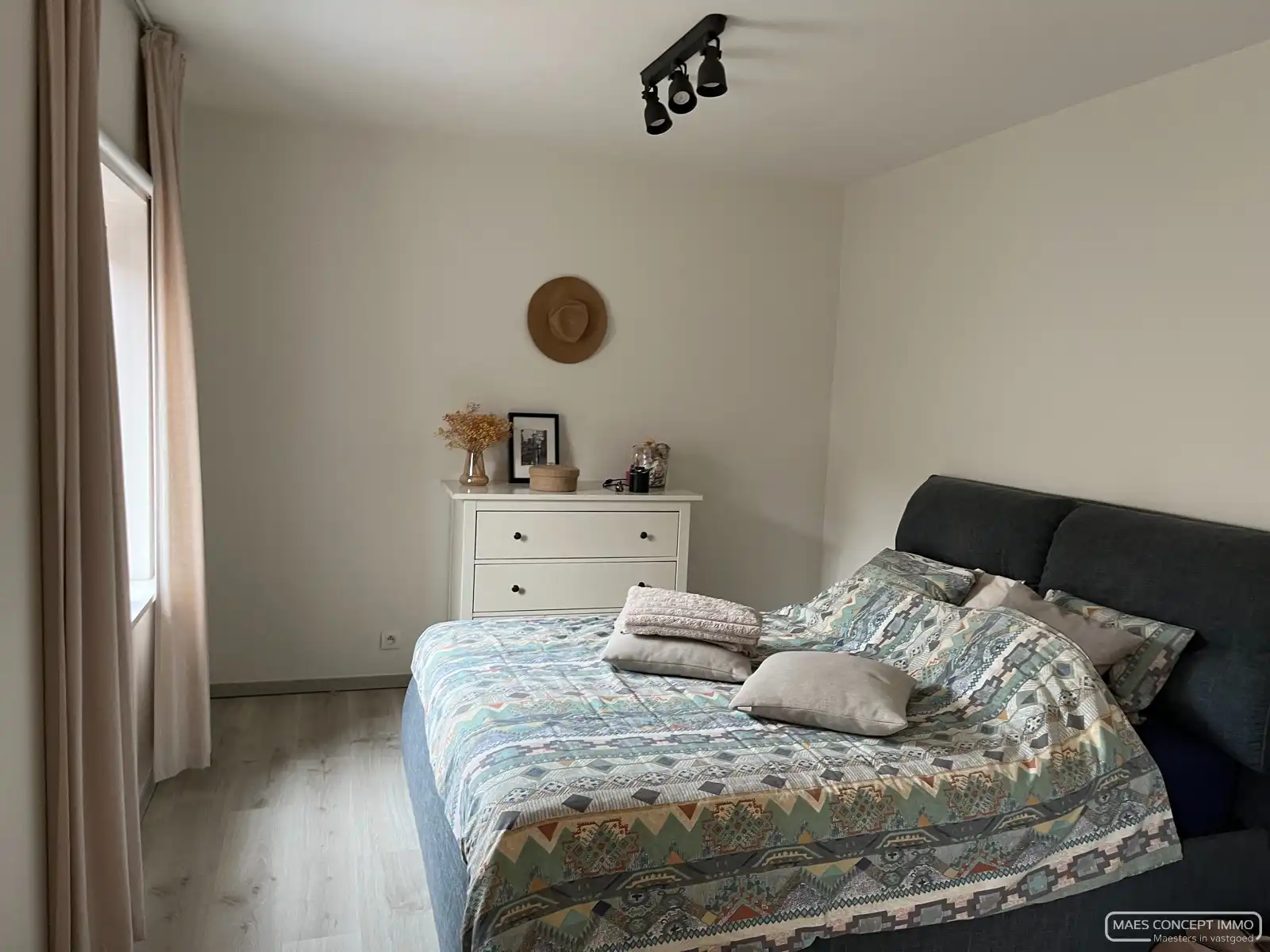 Gerenoveerde woning met garage te huur vlakbij centrum van Kortrijk foto 10