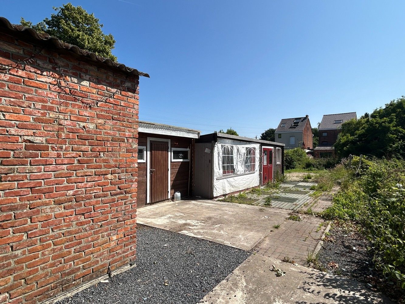 Ruime te renoveren woning met grote tuin en garage op gunstige locatie foto 23
