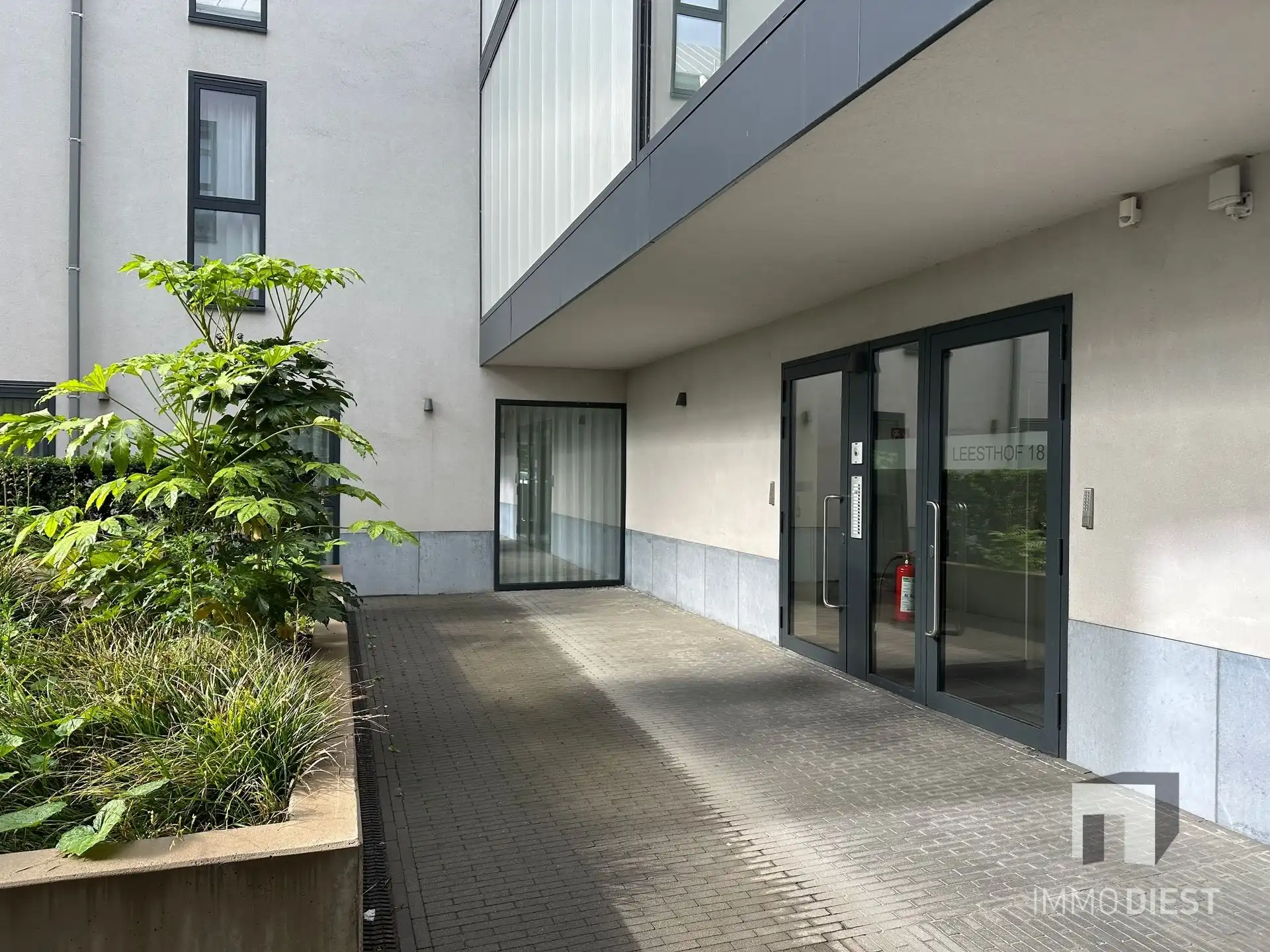 Ruim appartement met 1 slaapkamer en terras foto 5