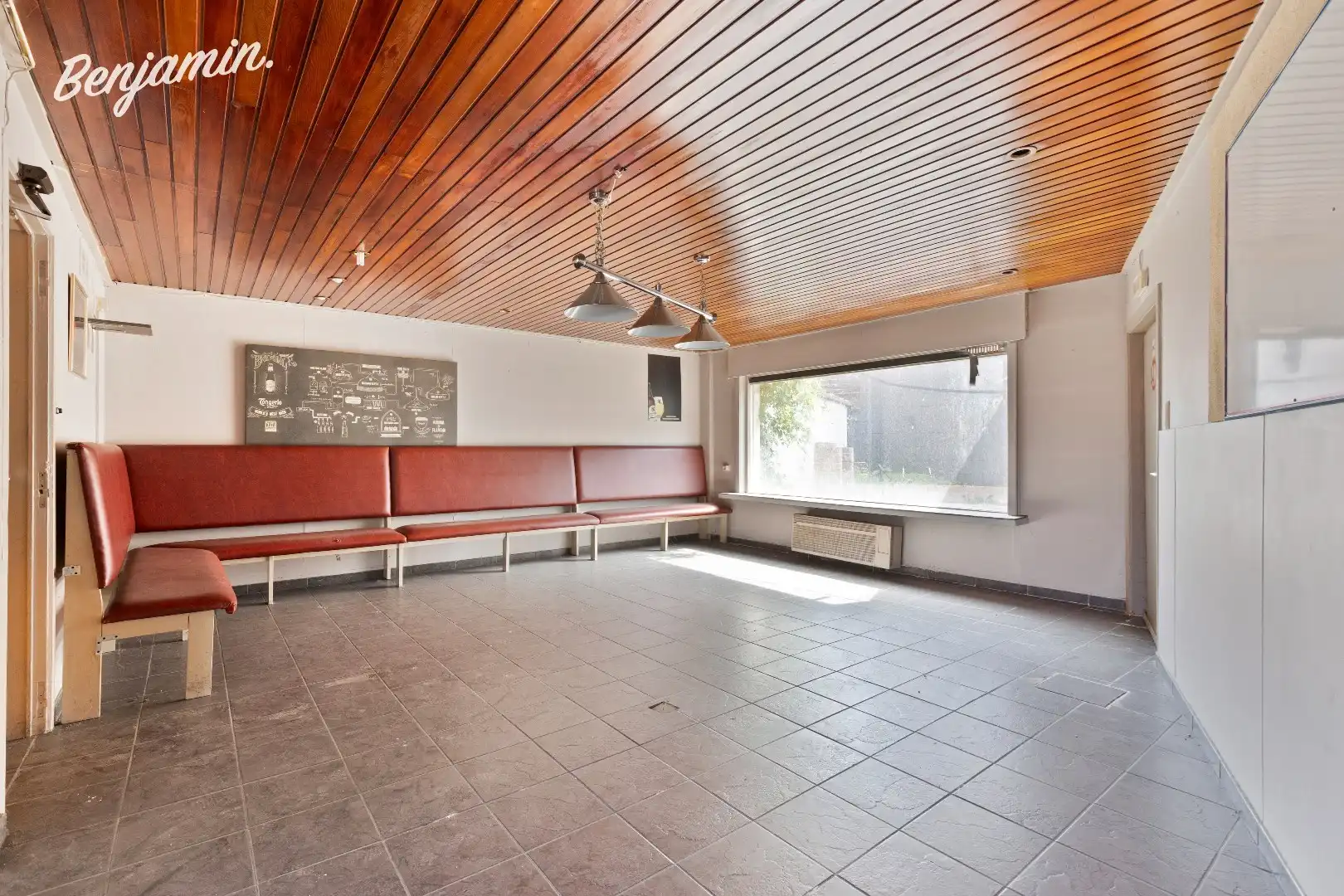 Hoekpand/horecazaak met woonst op een topligging in Roeselare-centrum foto 4