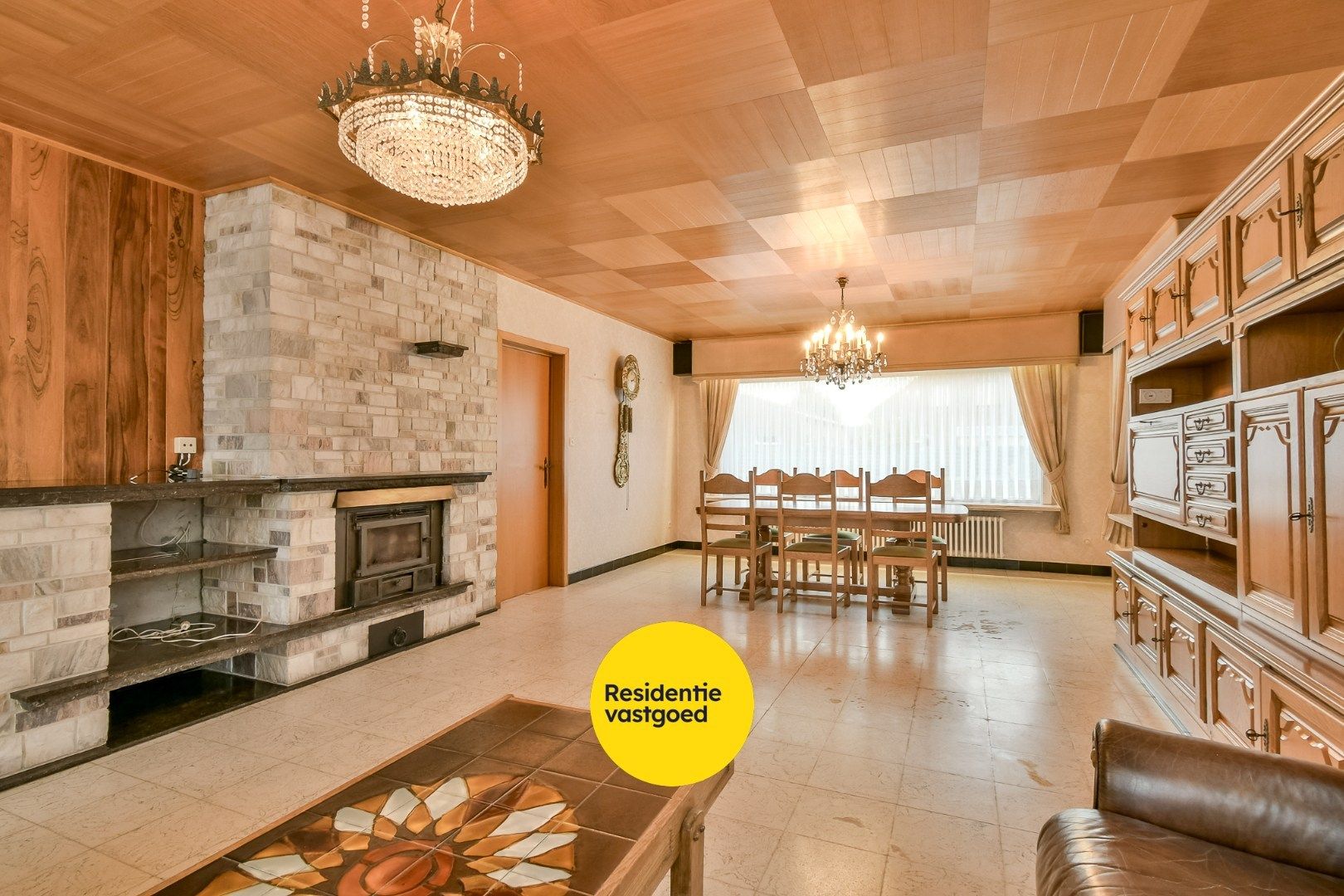 Statige woning met ruime loodsen in Kortemark! foto 5