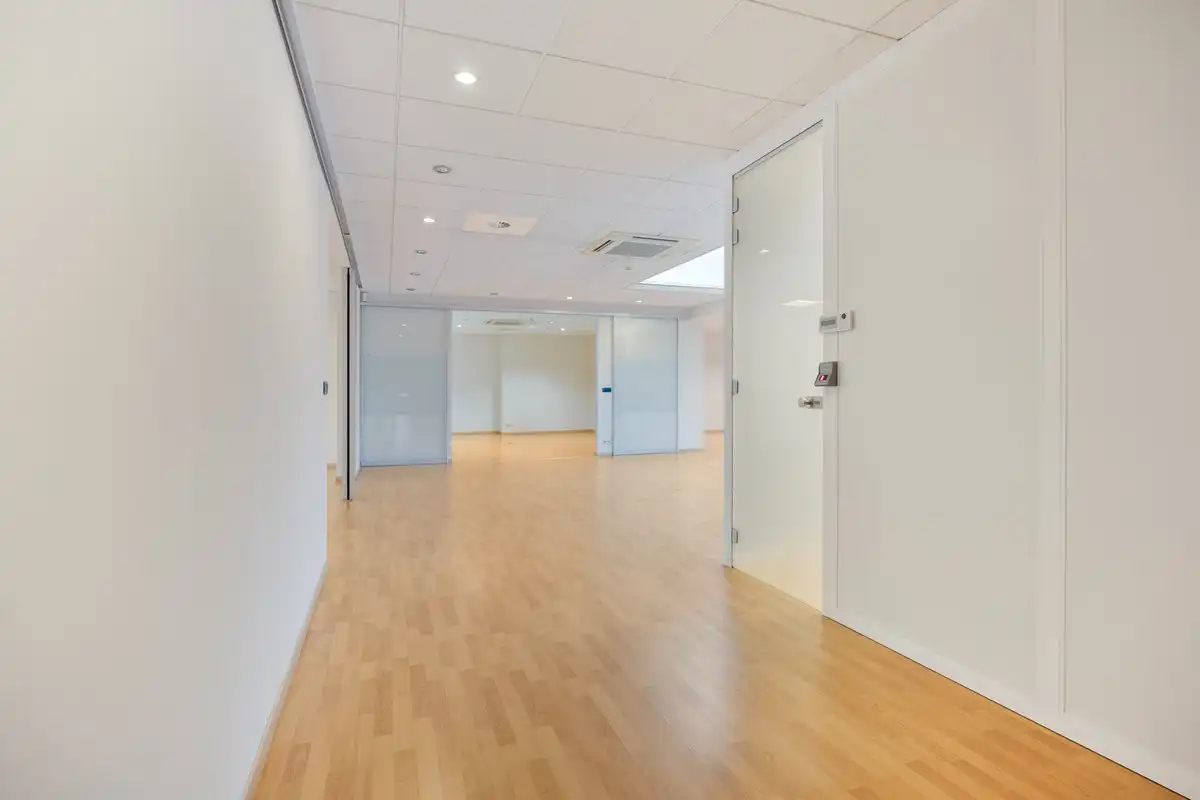 Kantoor te koop in het industriepark te Haasrode/Heverlee met 14 parkings - opp. 626 m² - verkoop van aandelen foto 24