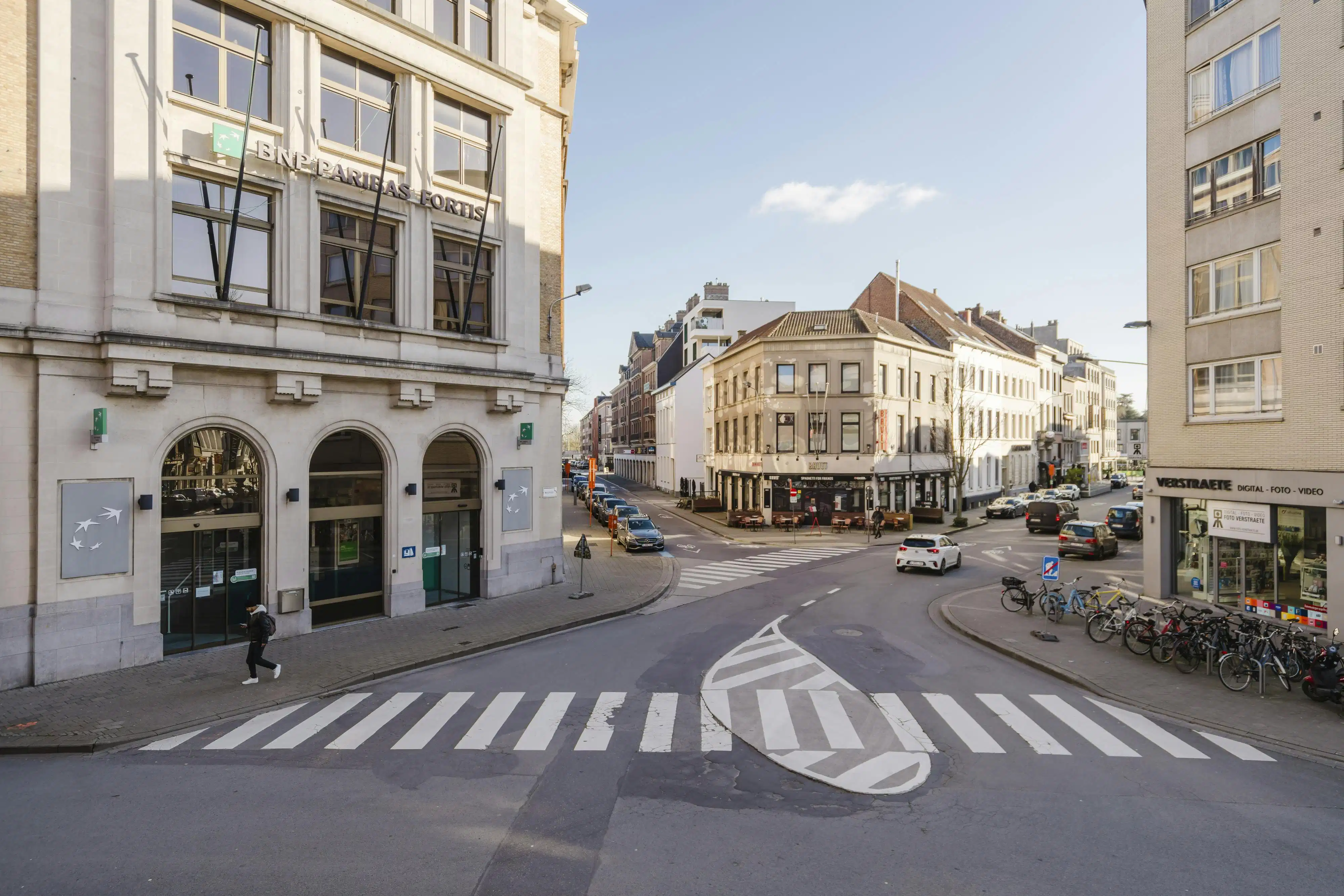 Lichtrijk 2-slaapkamerappartement in res. La Rambla Kortrijk foto 14