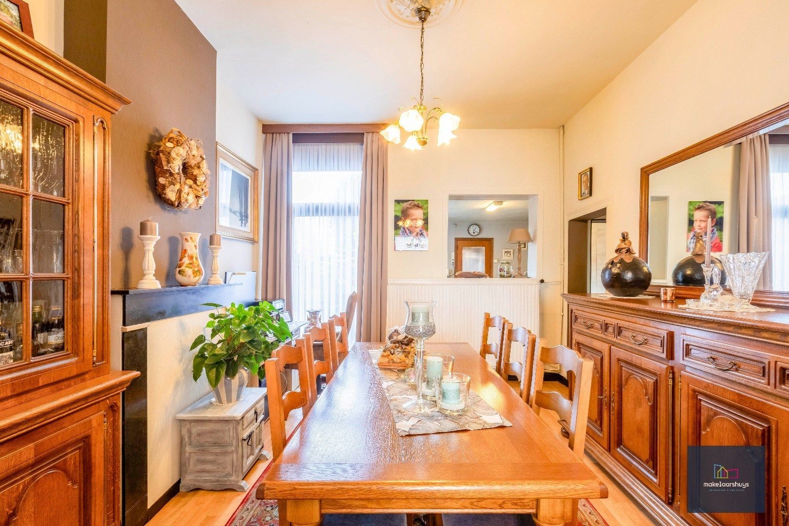 Verzorgde halfopen bebouwing met grote tuin en carport  foto 11