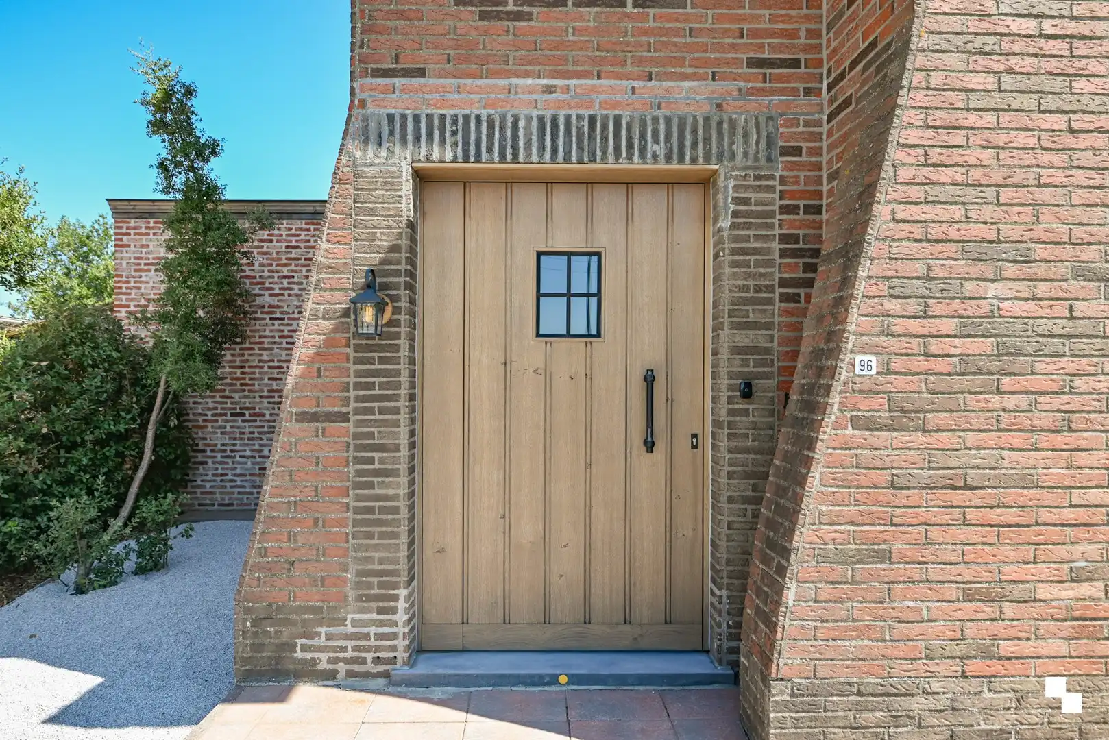 Karaktervolle vrijstaande woning te Ingelmunster foto 2