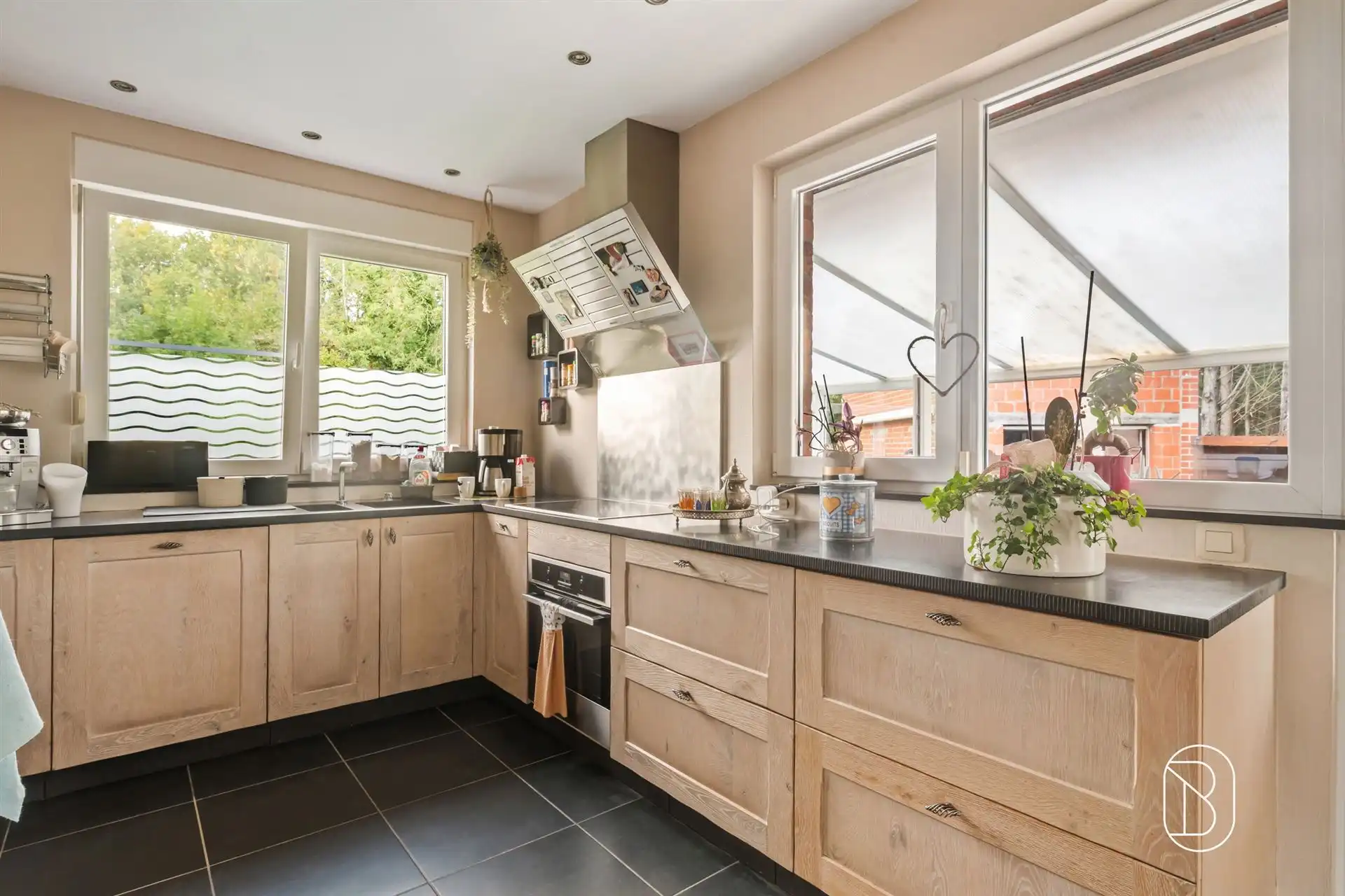 Volledig gerenoveerde woning op 1.800 m² in Warchin foto 12