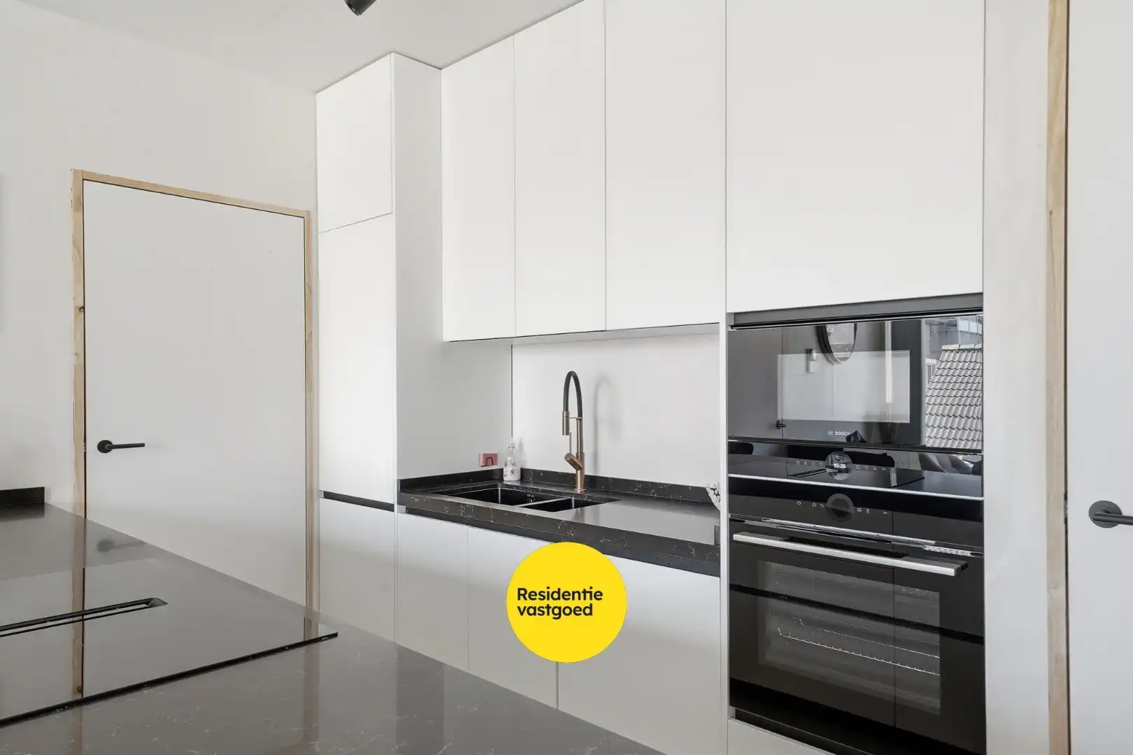 Modern energiezuinig 2-slaapkamerappartement te Bredene foto 8