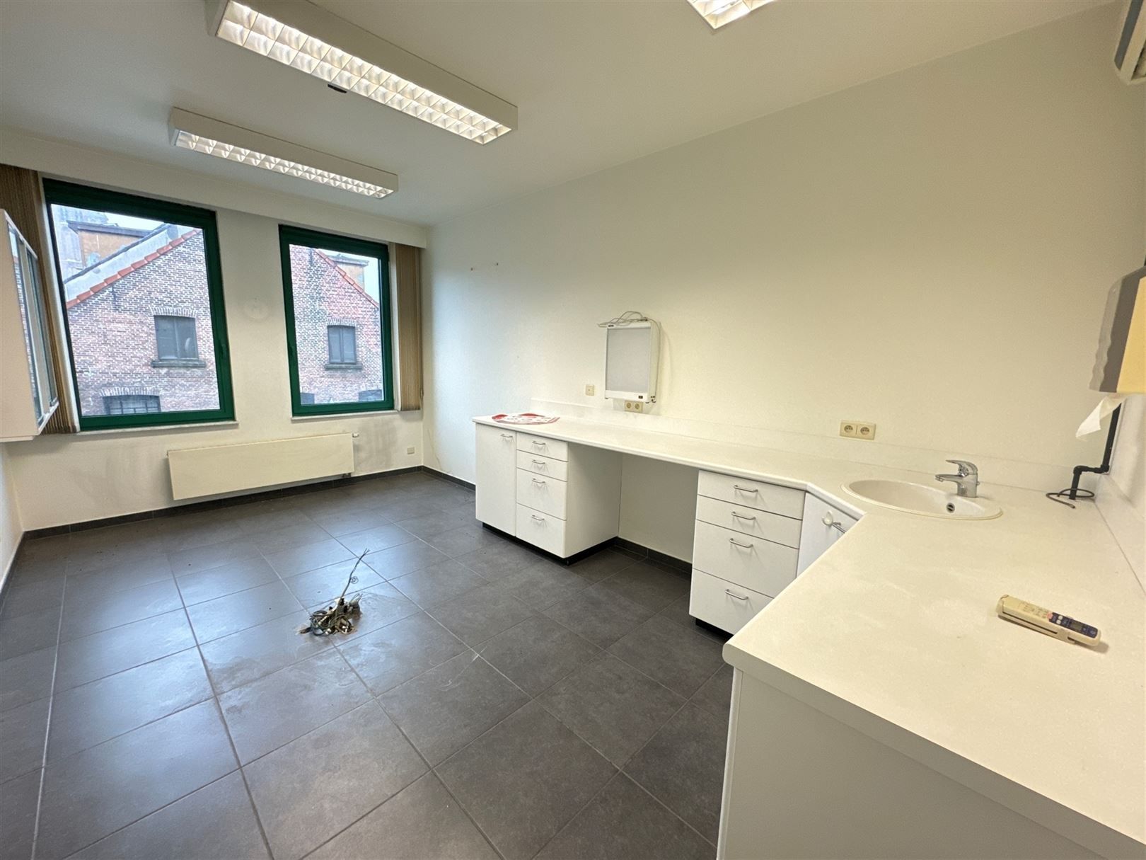 Te renoveren woonhuis in het centrum van Rijkevorsel! foto 15