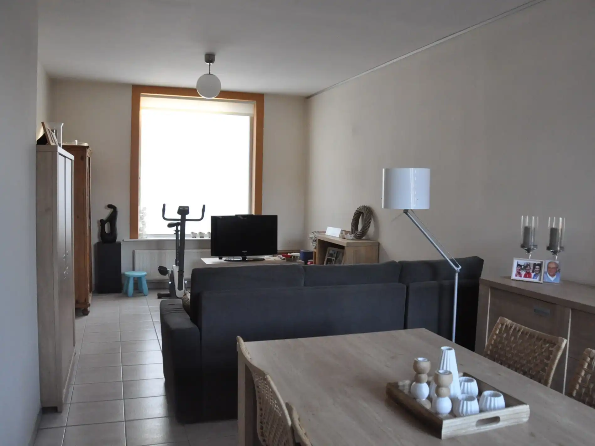 Verzorgde rijwoning met 3 slaapkamers, tuin en garage foto 3