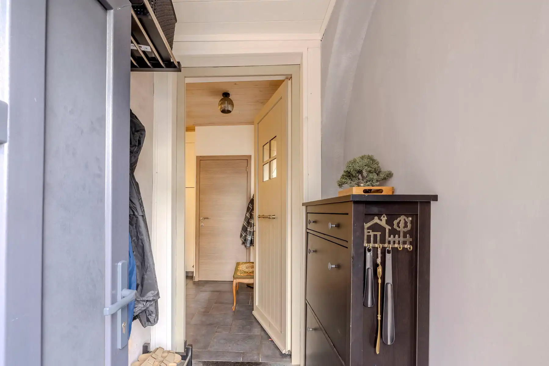 Instapklare HOB met 3 slaapkamers foto 11