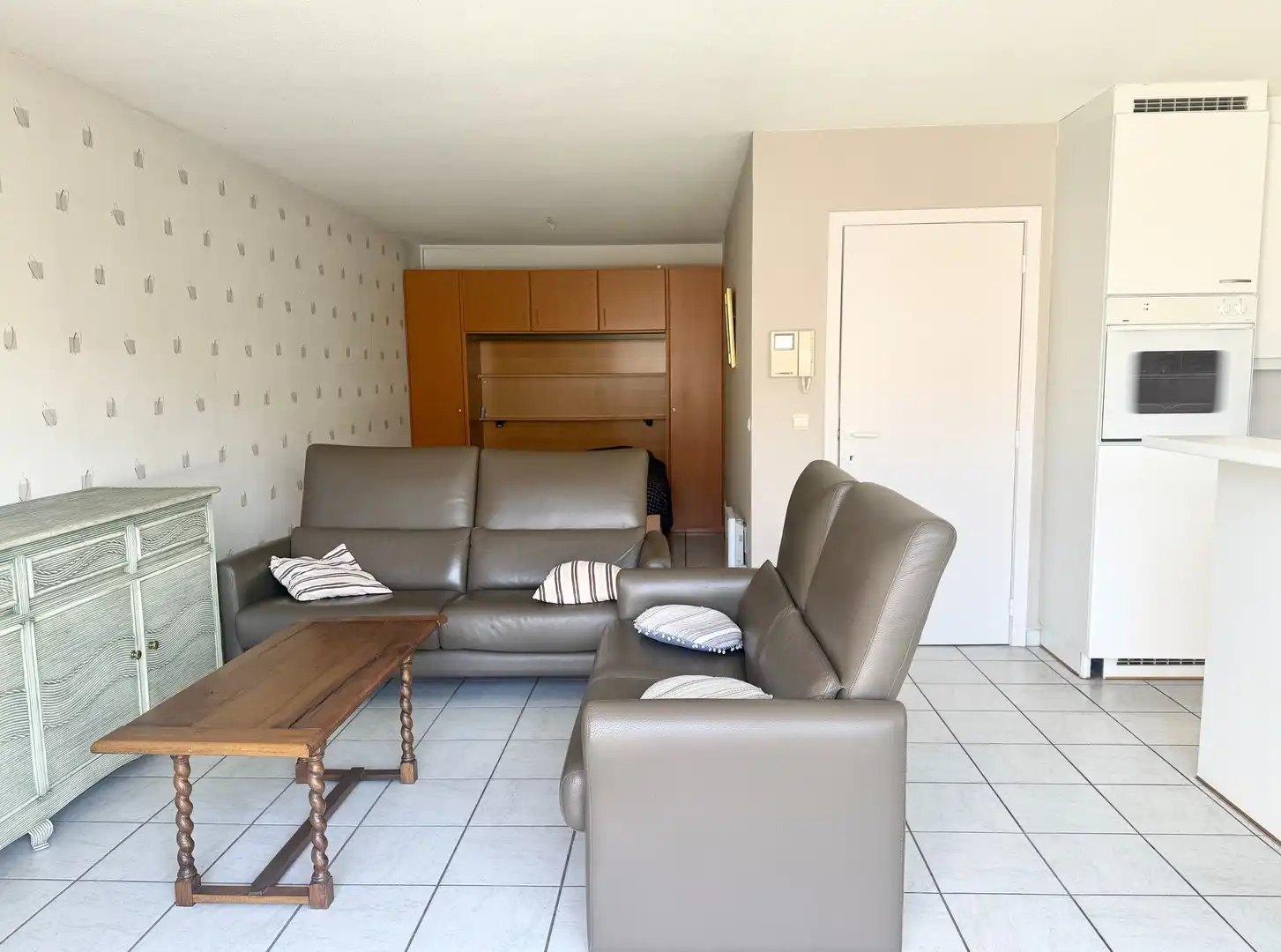 Studio te koop op 8ste verdieping in residentie Duinenveld foto 3