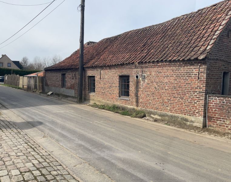 Hoevewoning met bijgebouwen met heel wat potentieel foto 2