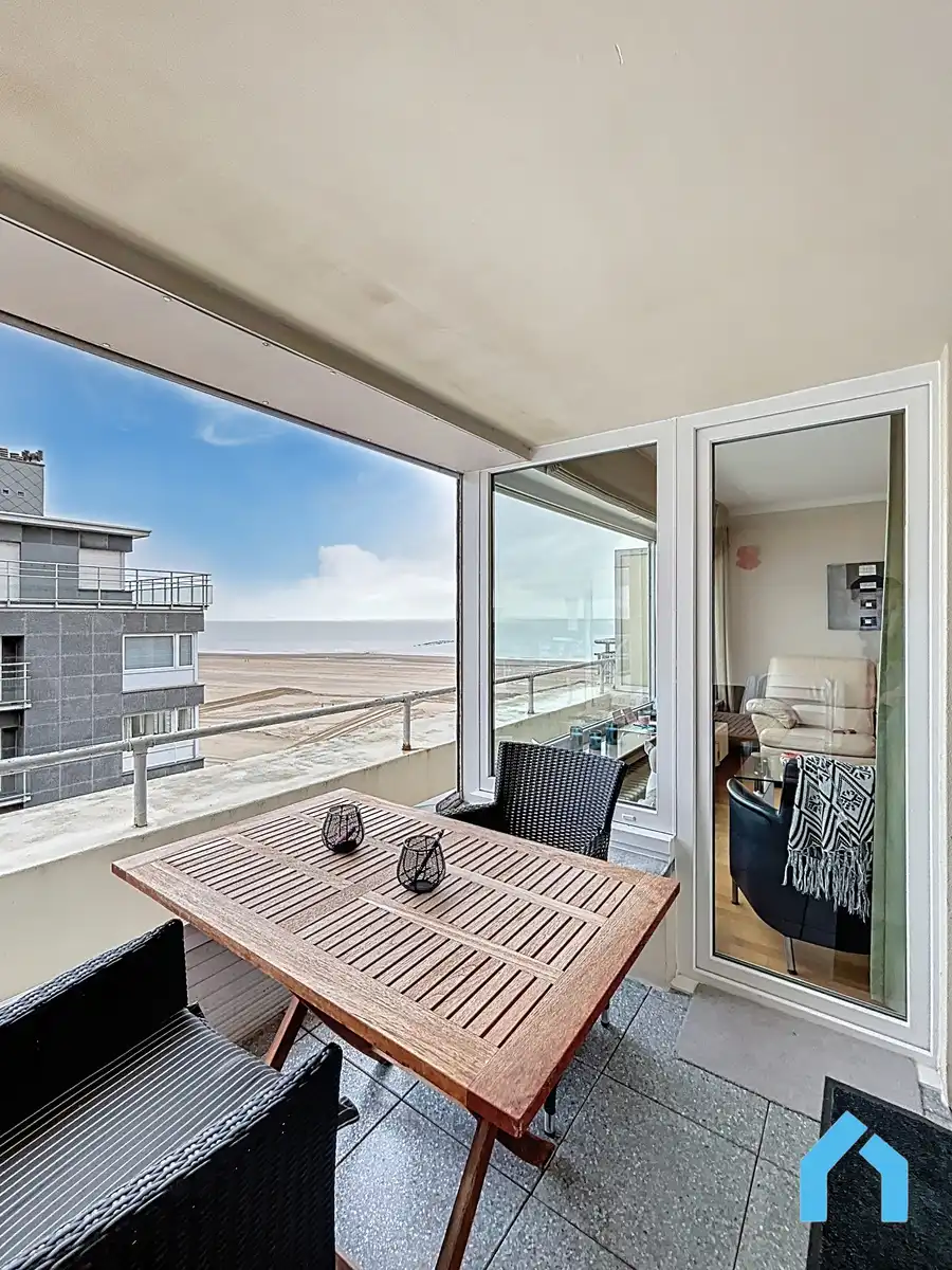 Charmant appartement met ruim terras te koop! foto {{pictureIndex}}