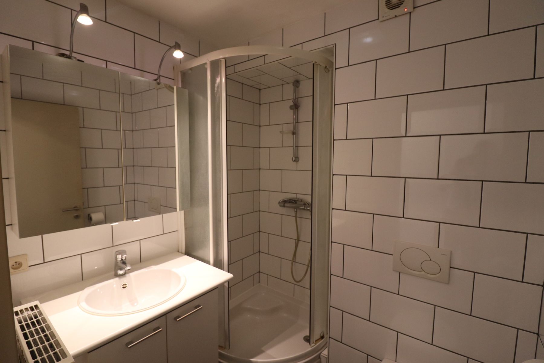 Een appartement op de 1ste verdieping achteraan met 1 slaapkamer en terras. foto 6