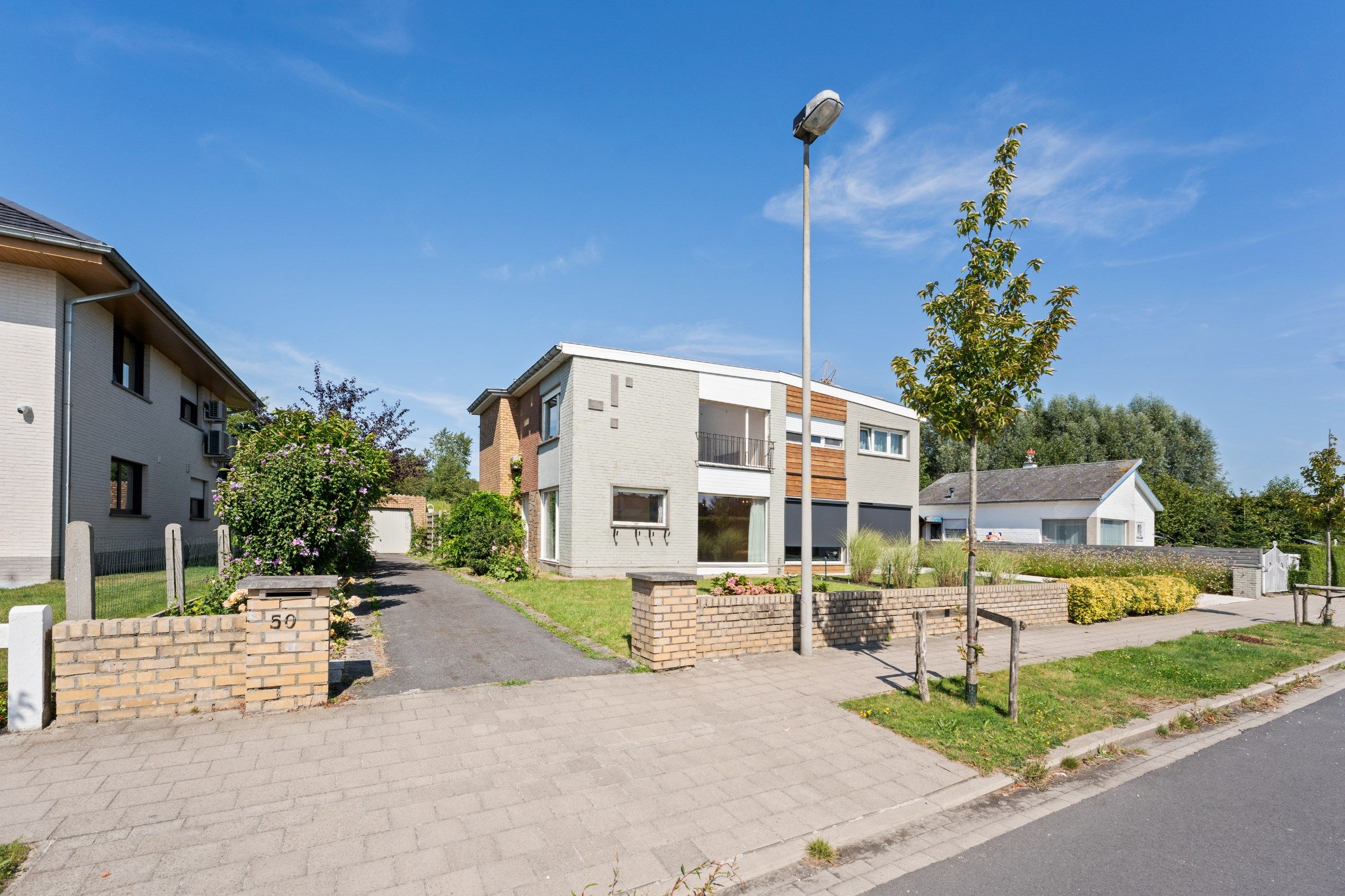 Halfopen woning met tuin, mooi gelegen te Lissewege foto 16