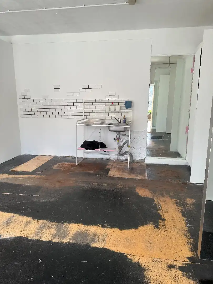 Commercieel uitstekend gelegen handelspand, 39m² foto 10