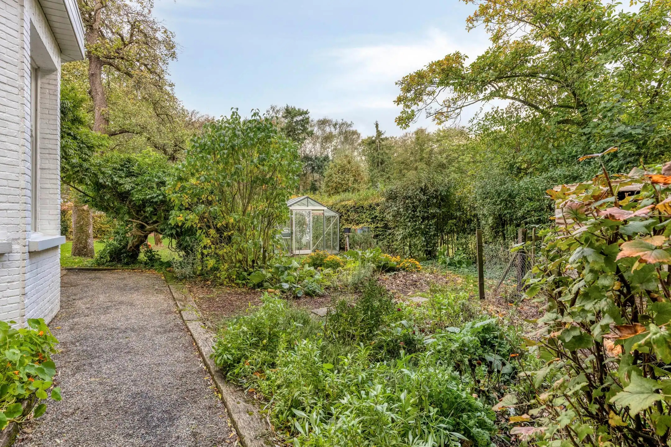 Karaktervol huis met grote tuin te koop in Wuustwezel! foto 18